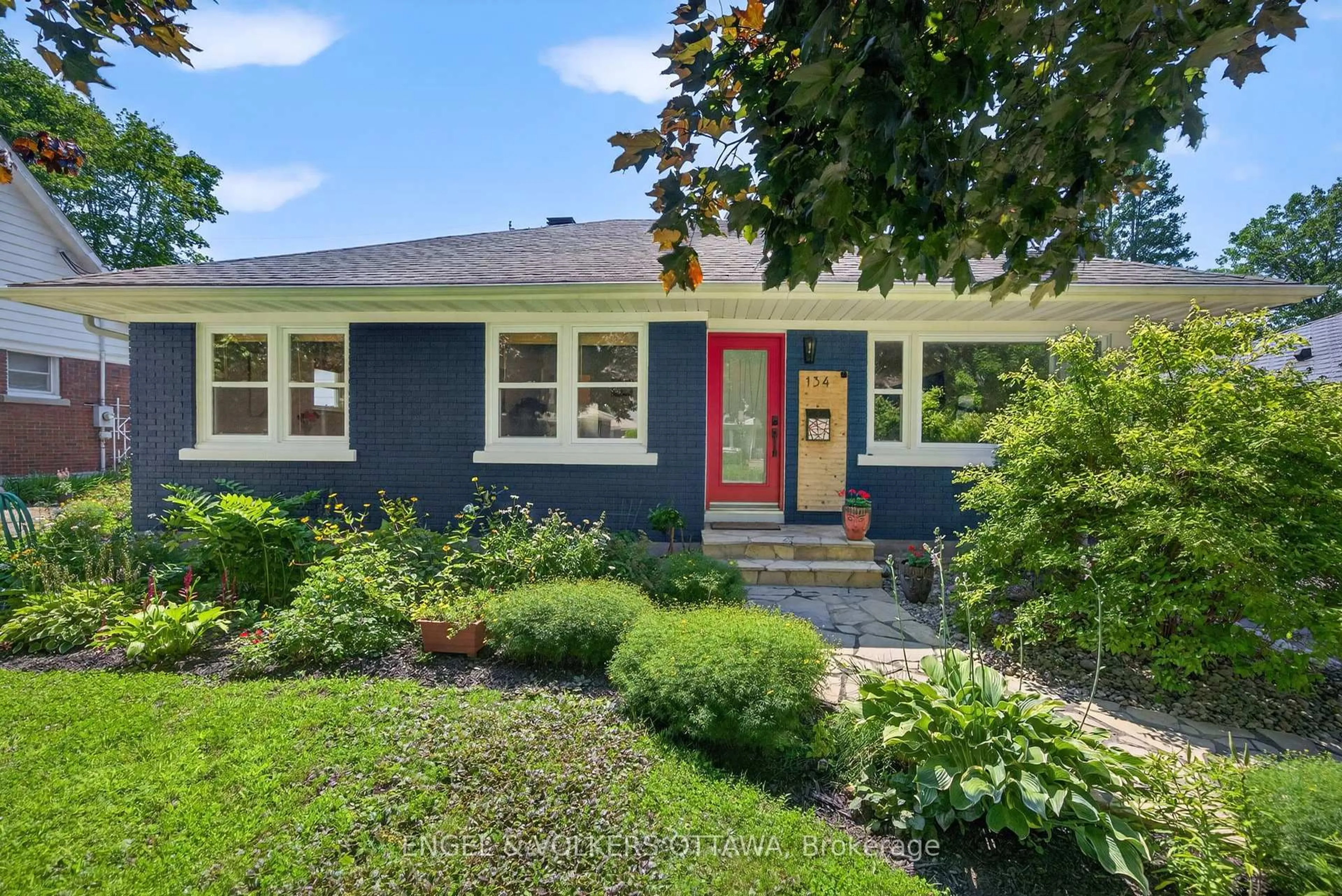 Home with vinyl exterior material, street for 134 Rachael Ave, Ottawa Ontario K1H 6C6