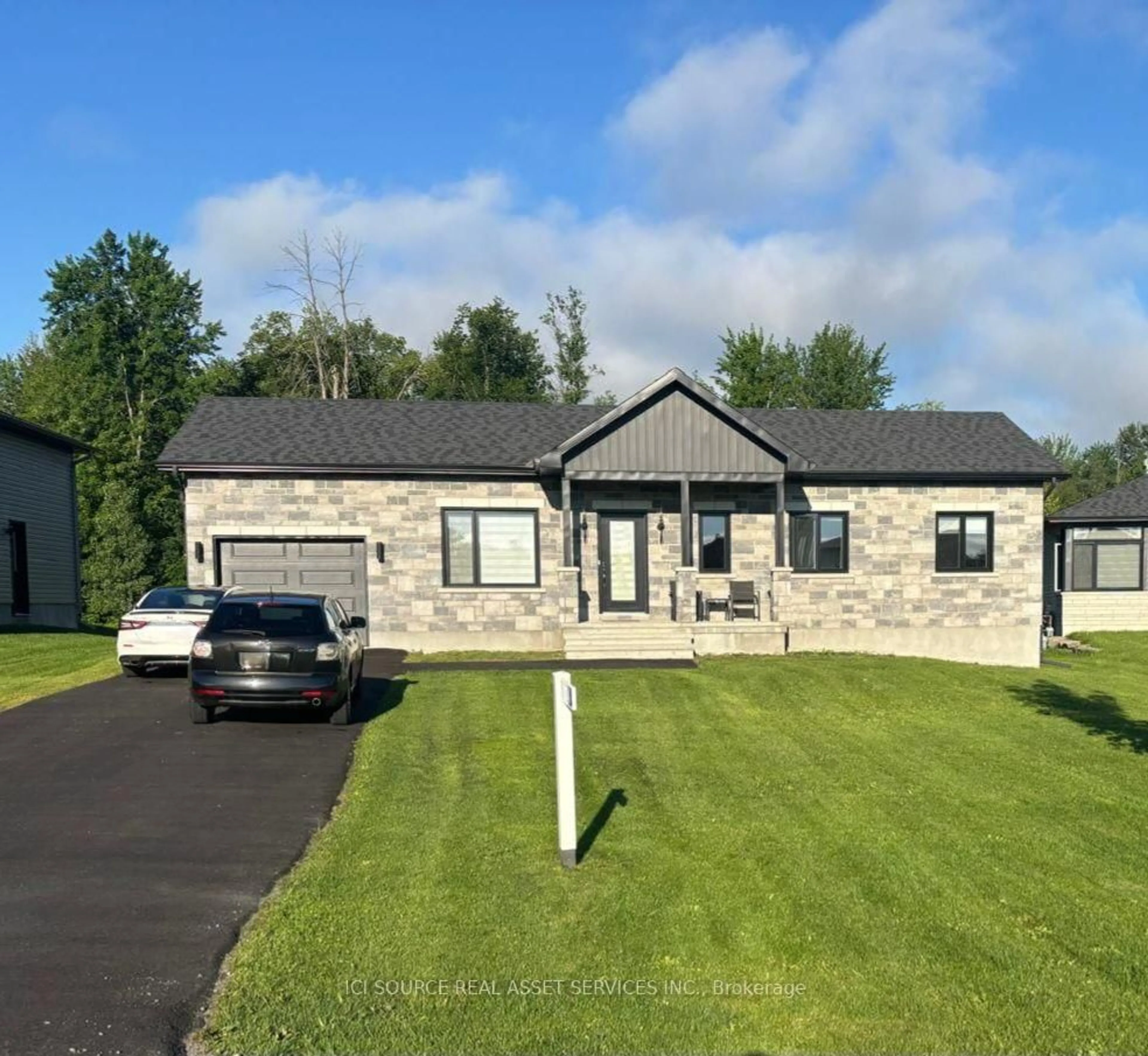 Unknown for 274 Roxanne St, Clarence-Rockland Ontario K0A 1N0