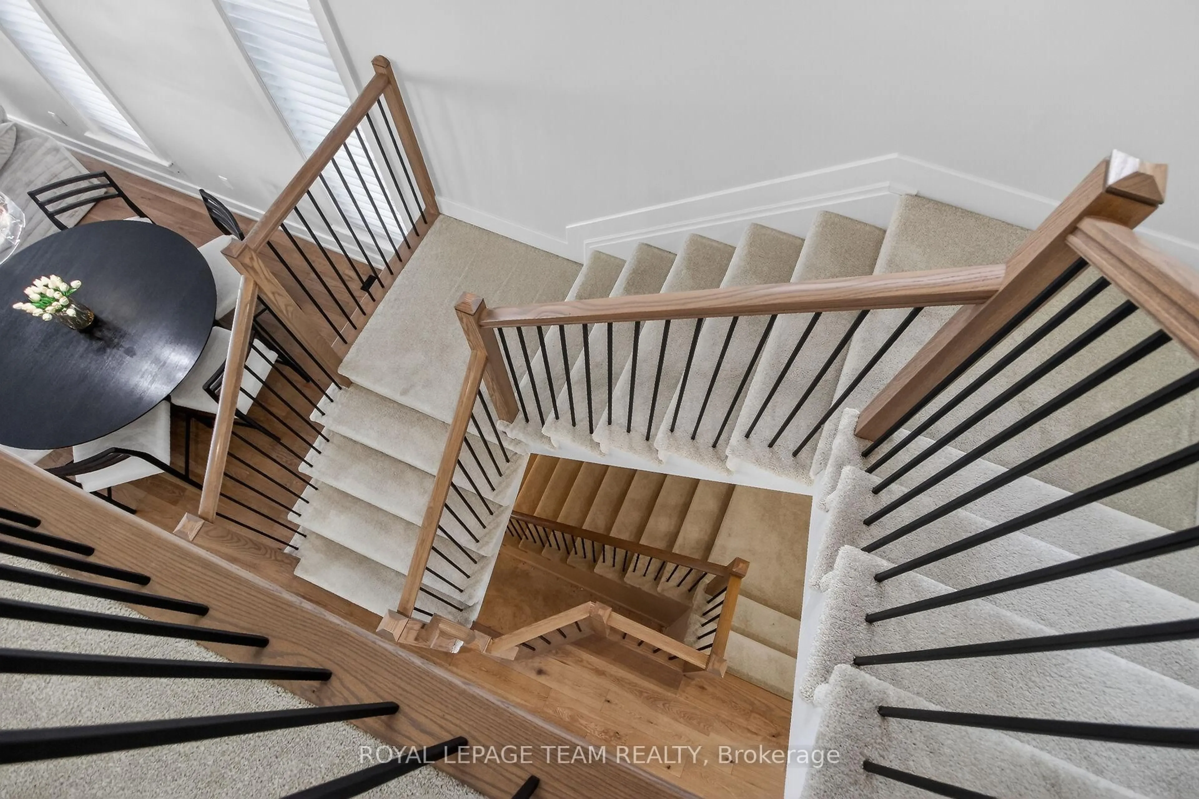 Stairs for 988 Beckton Heights, Ottawa Ontario K2S 2X6