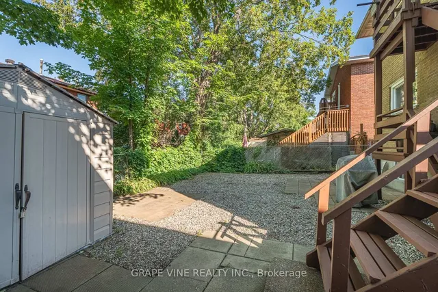898 Watson Ave, Ottawa 5