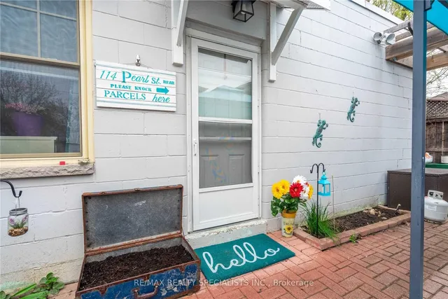 114 Pearl St, Brantford 3
