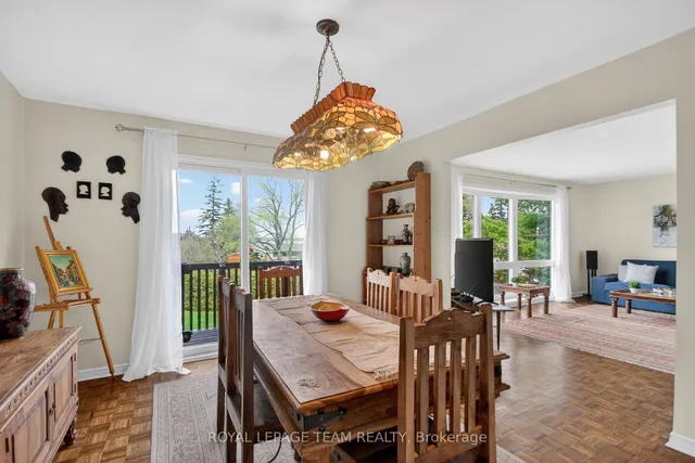 136 James Cummings Ave, Ottawa 5