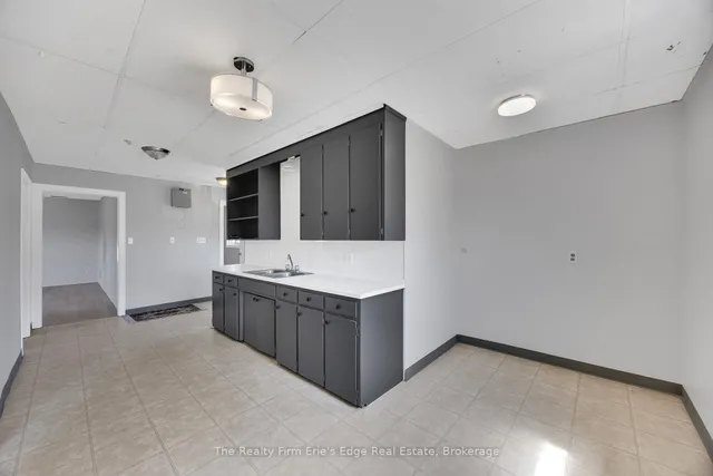 10 Venison St, Tillsonburg 2