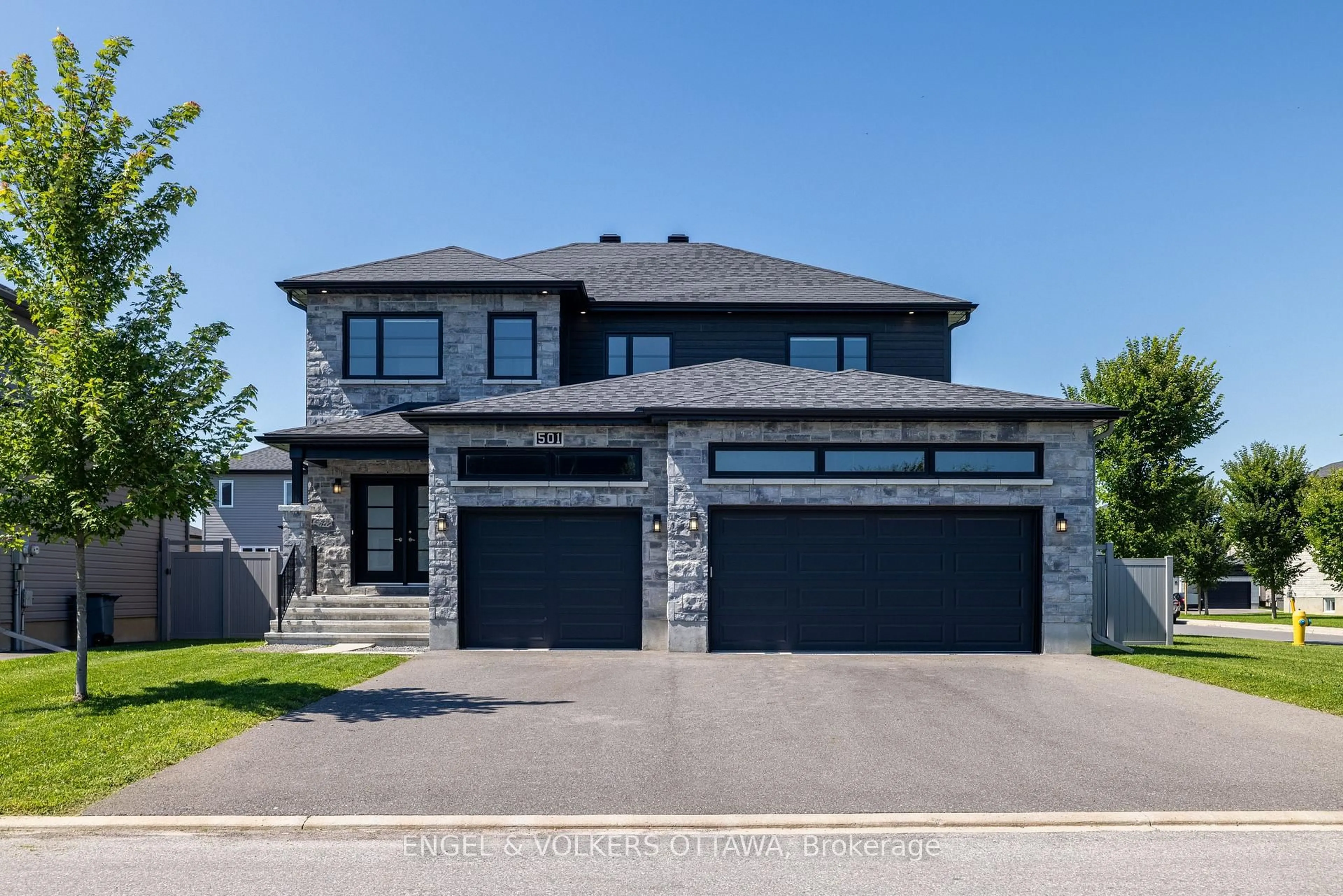 Home with brick exterior material, street for 501 Lucent St, Russell Ontario K4R 0G3