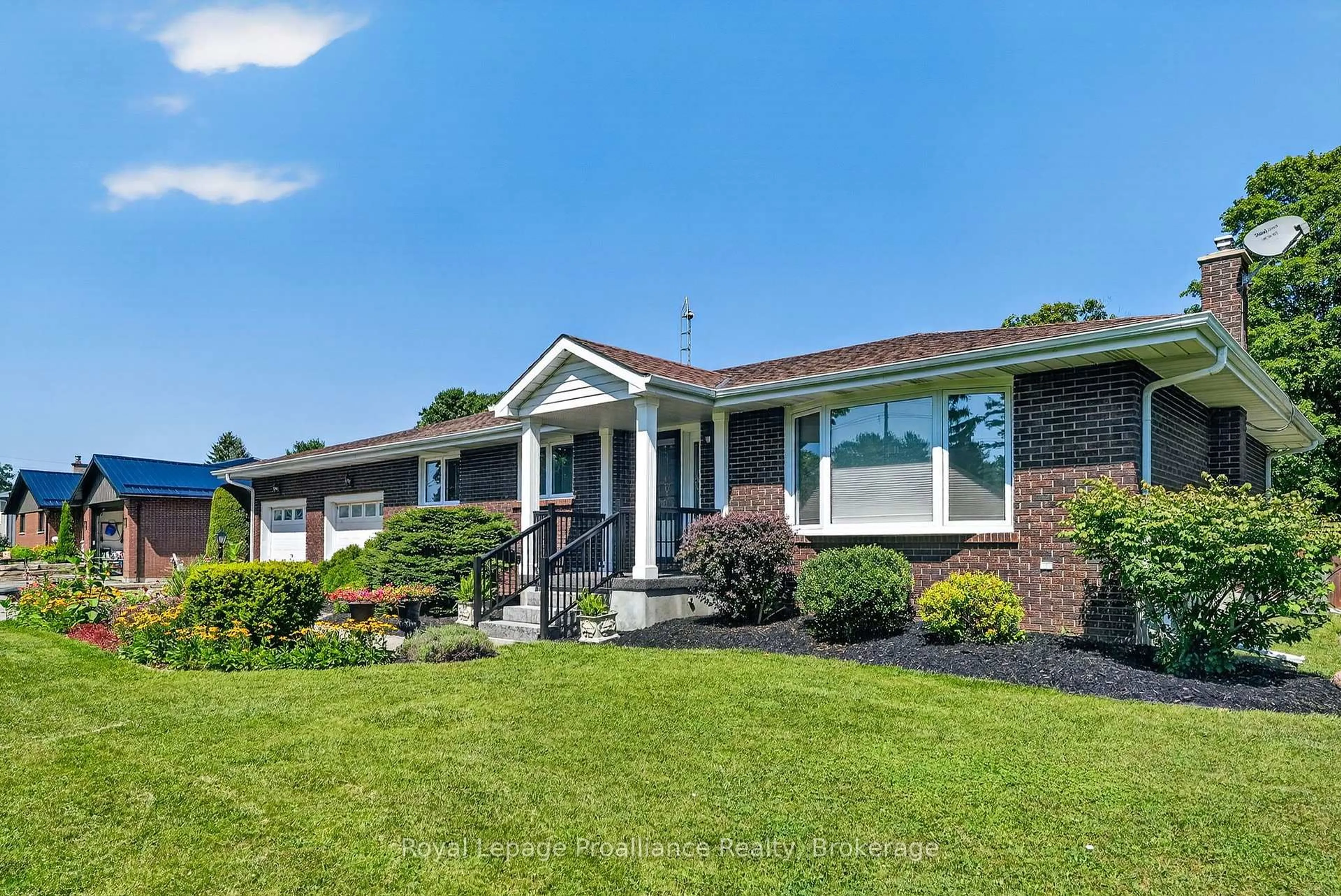 Home with brick exterior material, unknown for 2773 Division St, Hamilton Township Ontario K9A 0M9
