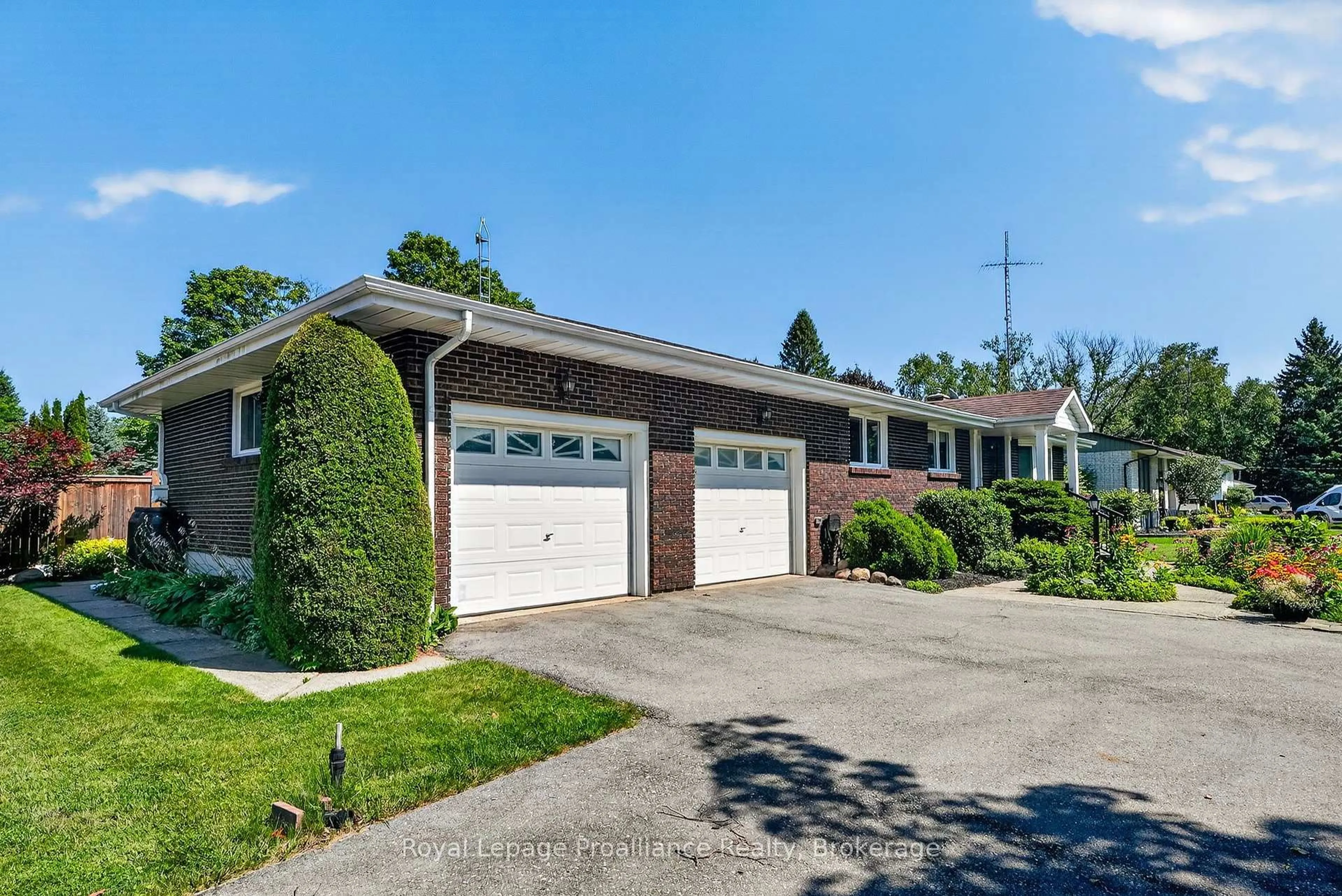 Home with brick exterior material, street for 2773 Division St, Hamilton Township Ontario K9A 0M9