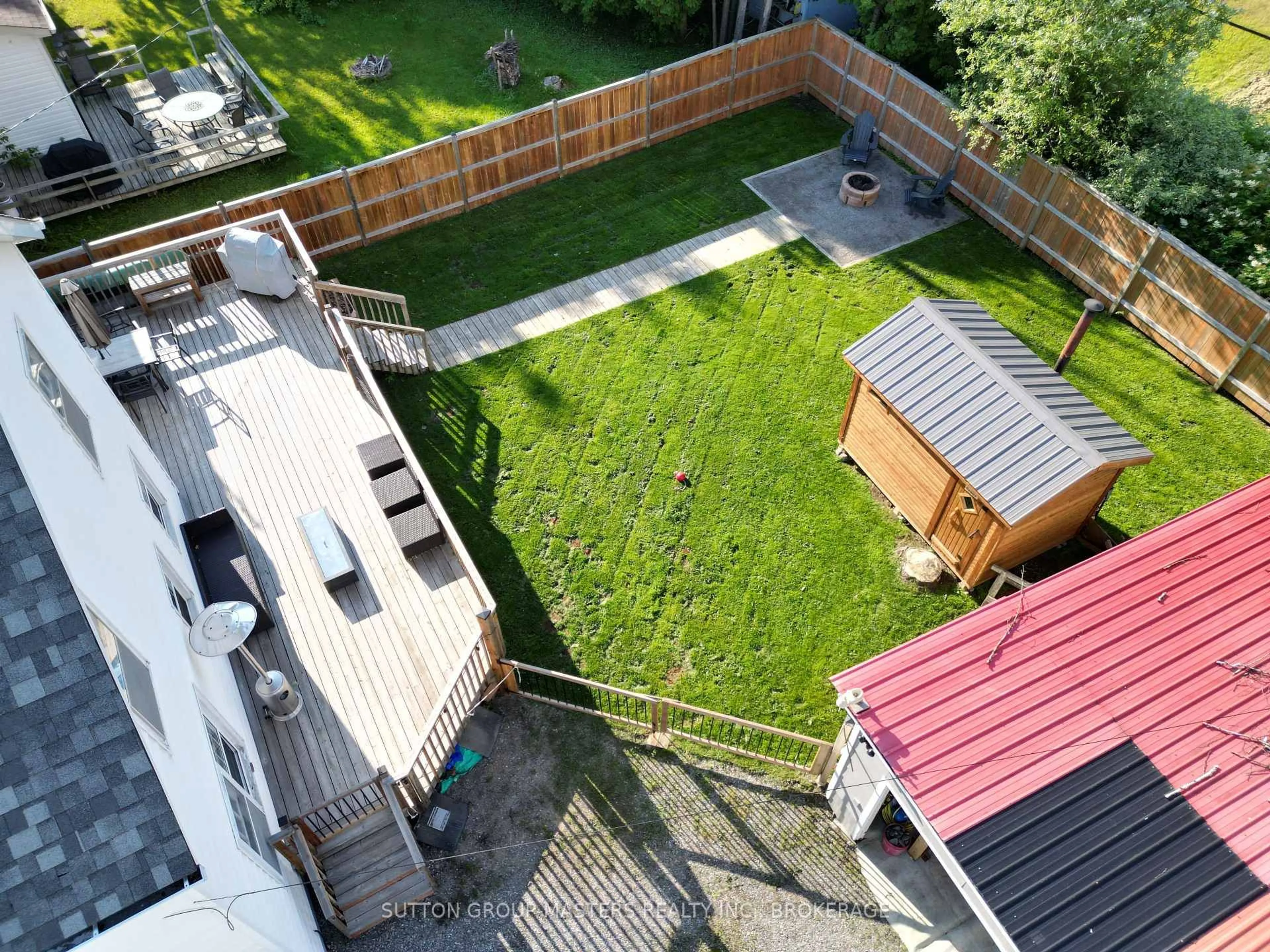 A pic from outside/outdoor area/front of a property/back of a property/a pic from drone, city buildings view from balcony for 50 Brompton Rd, Red Rock Ontario P0T 2P0