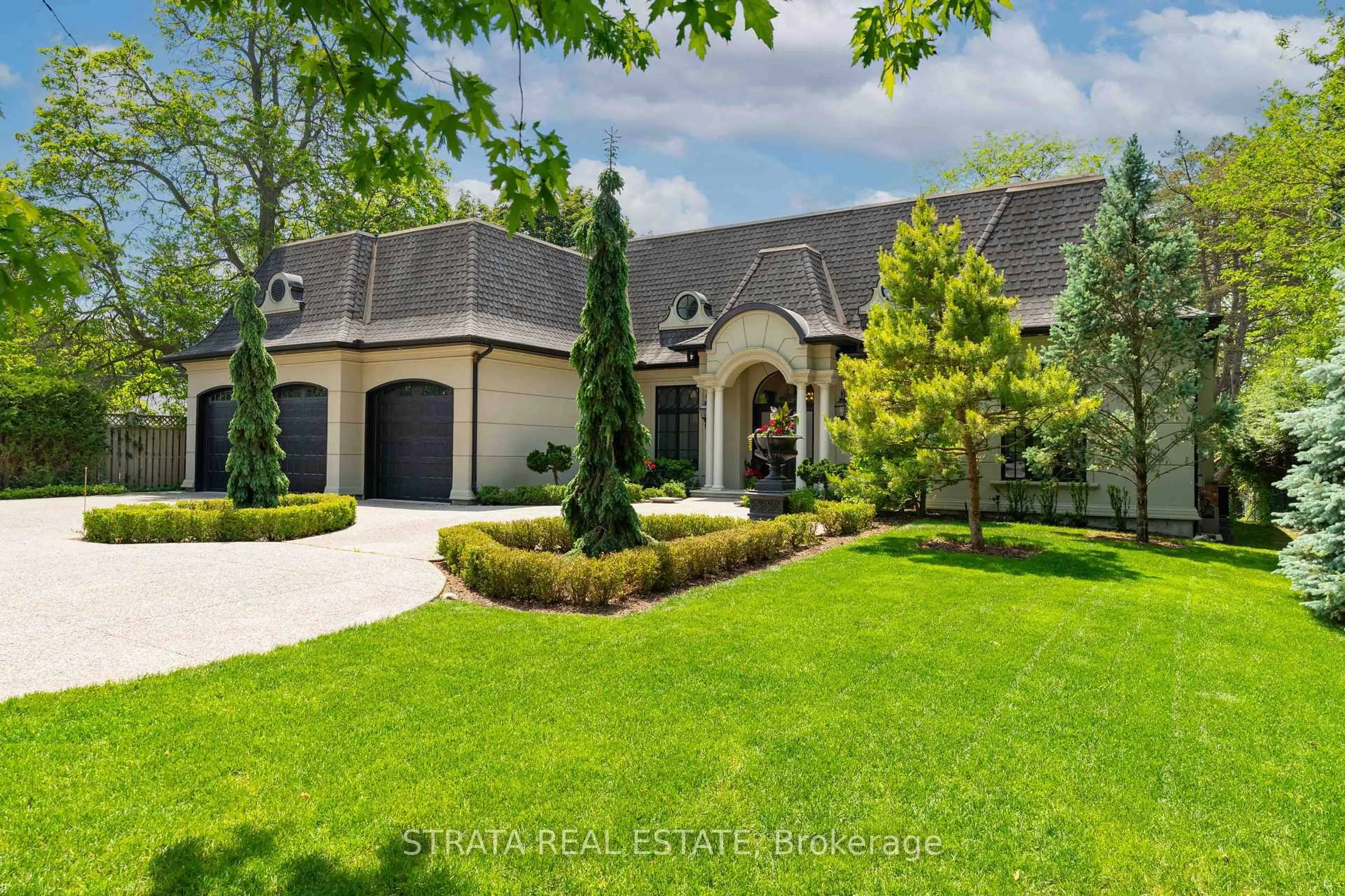 Home with brick exterior material, street for 1577 Gloucester Rd, London North Ontario N6G 2S5