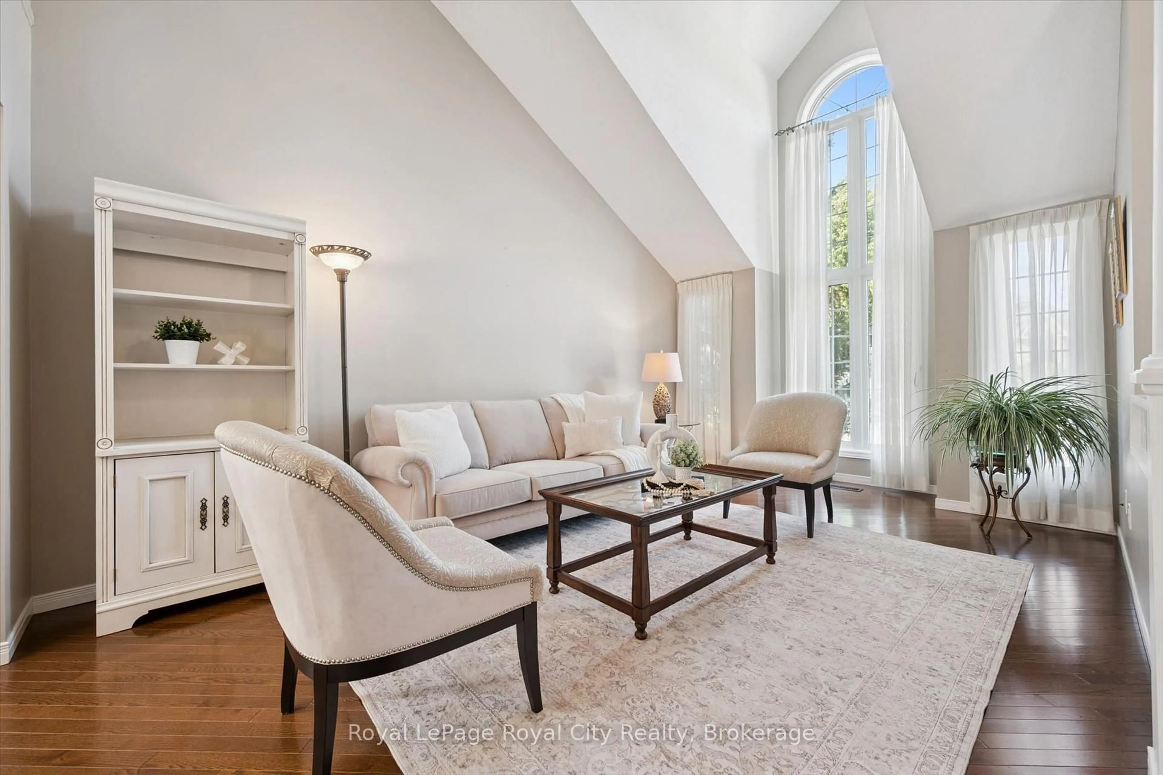 Living room with furniture, unknown for 32 Pine Ridge Dr, Guelph Ontario N1L 1K3