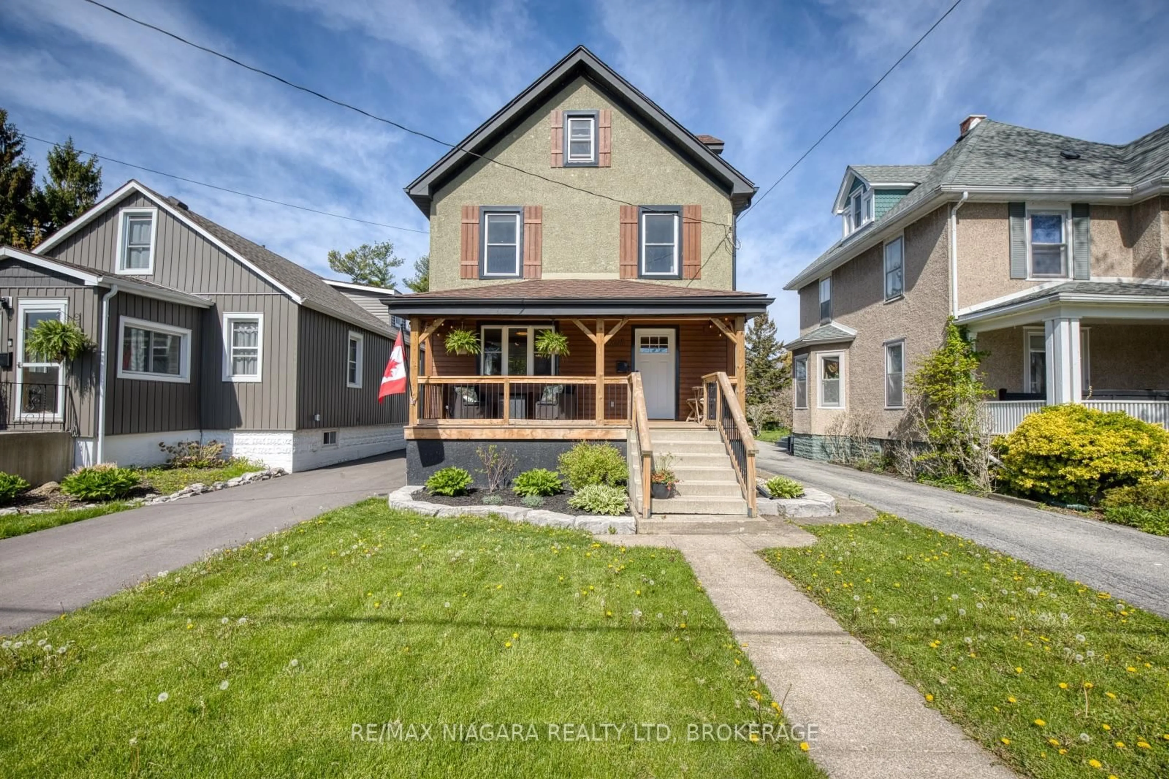 Home with brick exterior material, street for 168 Steele St, Port Colborne Ontario L3K 4X6