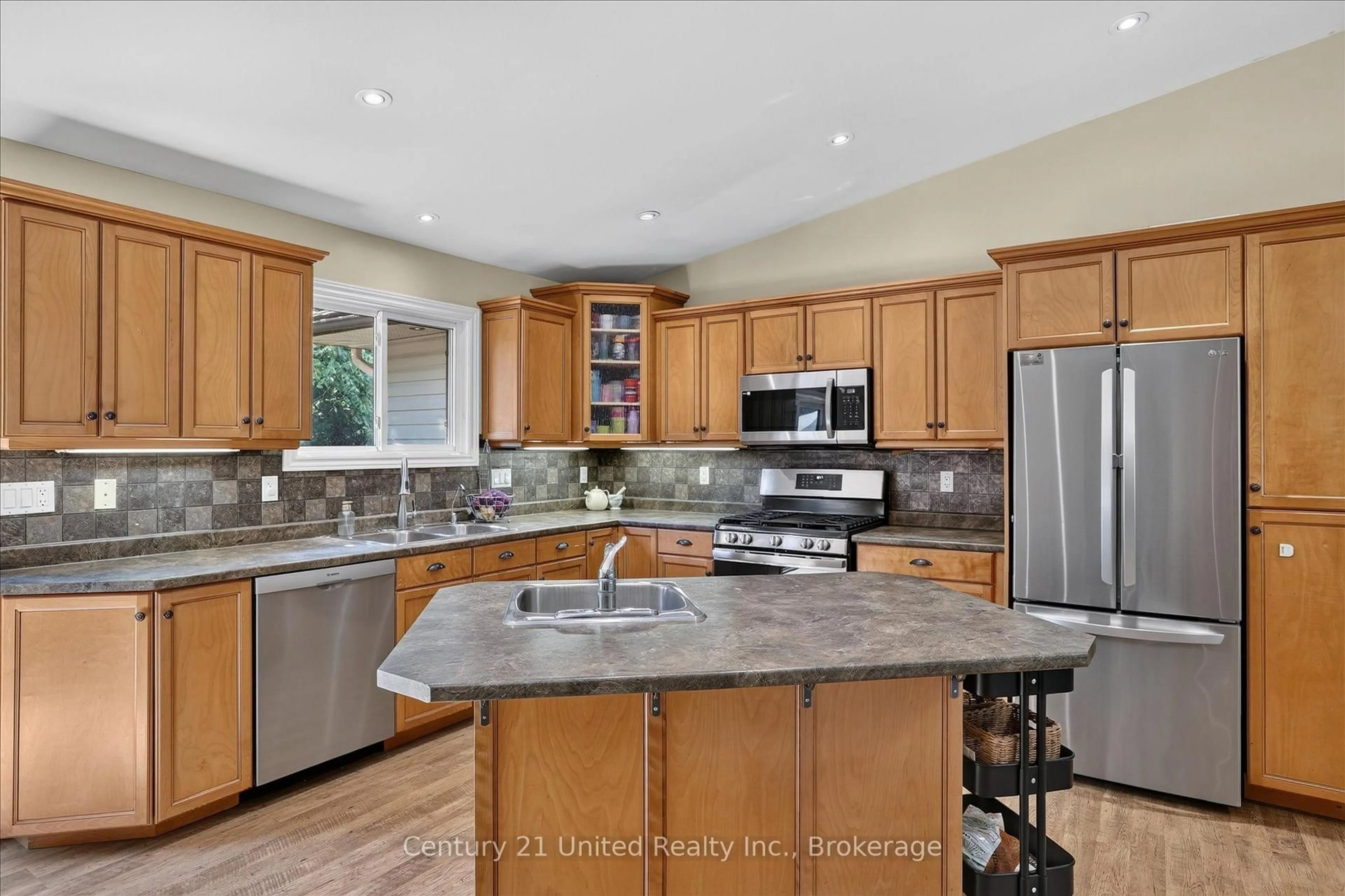 Open concept kitchen, ceramic/tile floor for 923 Rock Rd, Douro-Dummer Ontario K0L 3A0