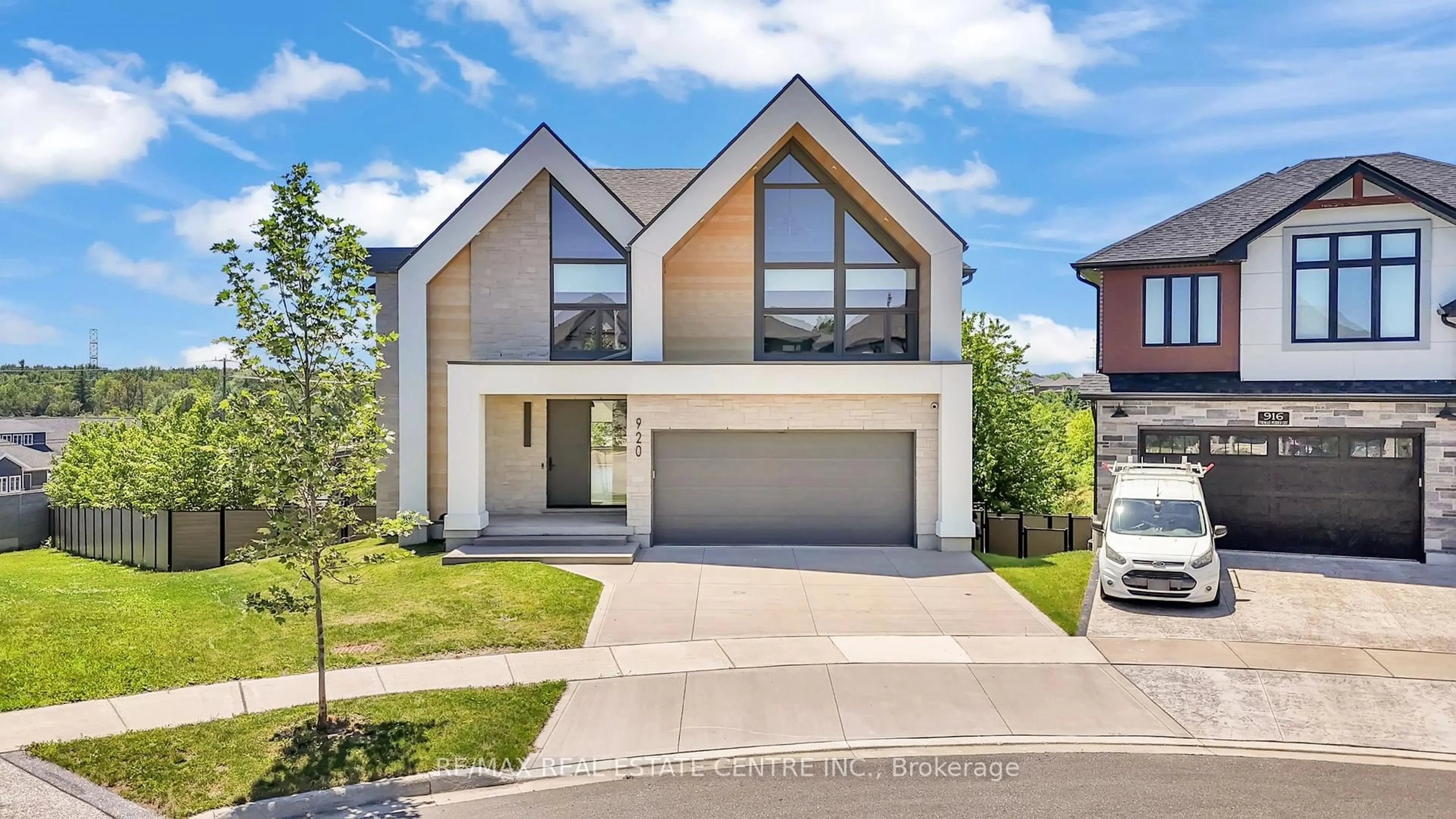 Home with brick exterior material, street for 920 Thomas Pedder Crt, Kitchener Ontario N2P 0C2