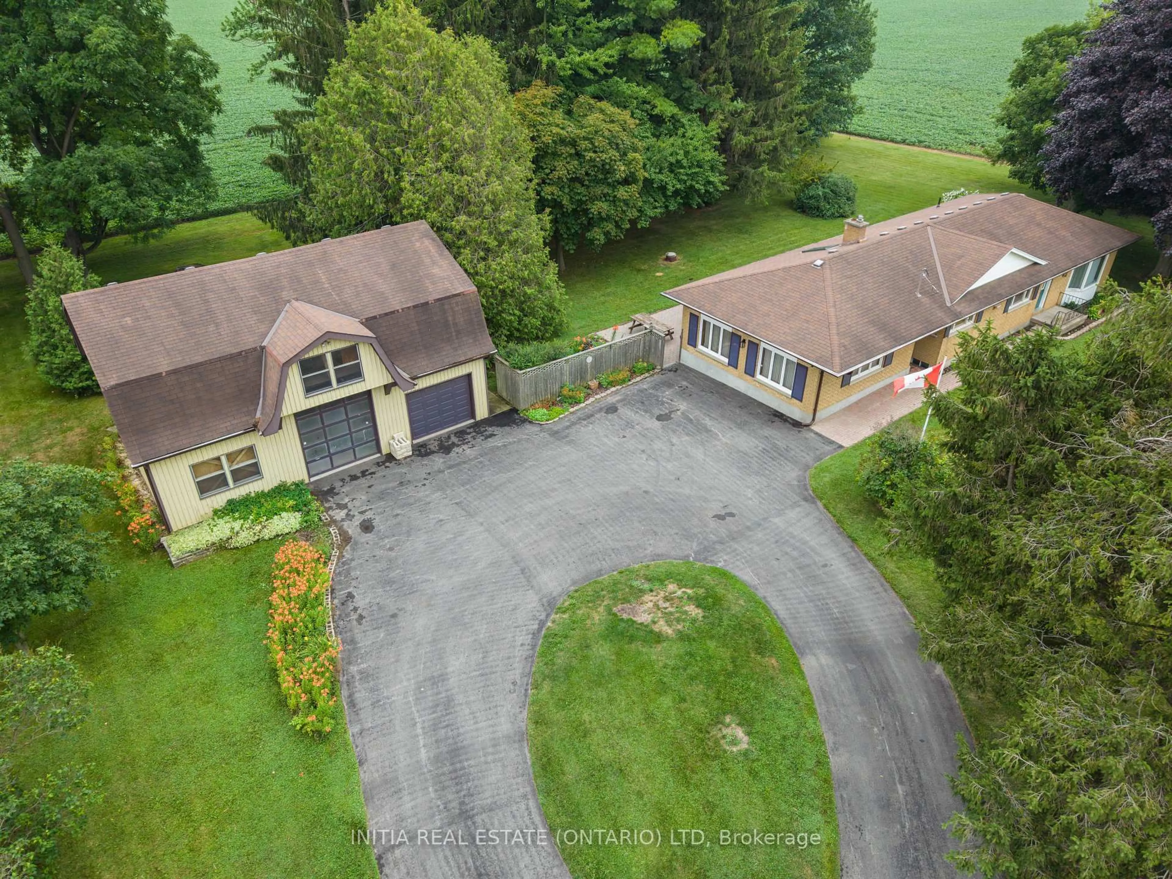 A pic from outside/outdoor area/front of a property/back of a property/a pic from drone, unknown for 10395 Longwoods Rd, Middlesex Centre Ontario N0L 1E0