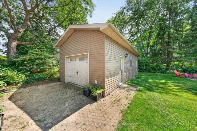 8399 Dickenson Rd, Hamilton 5