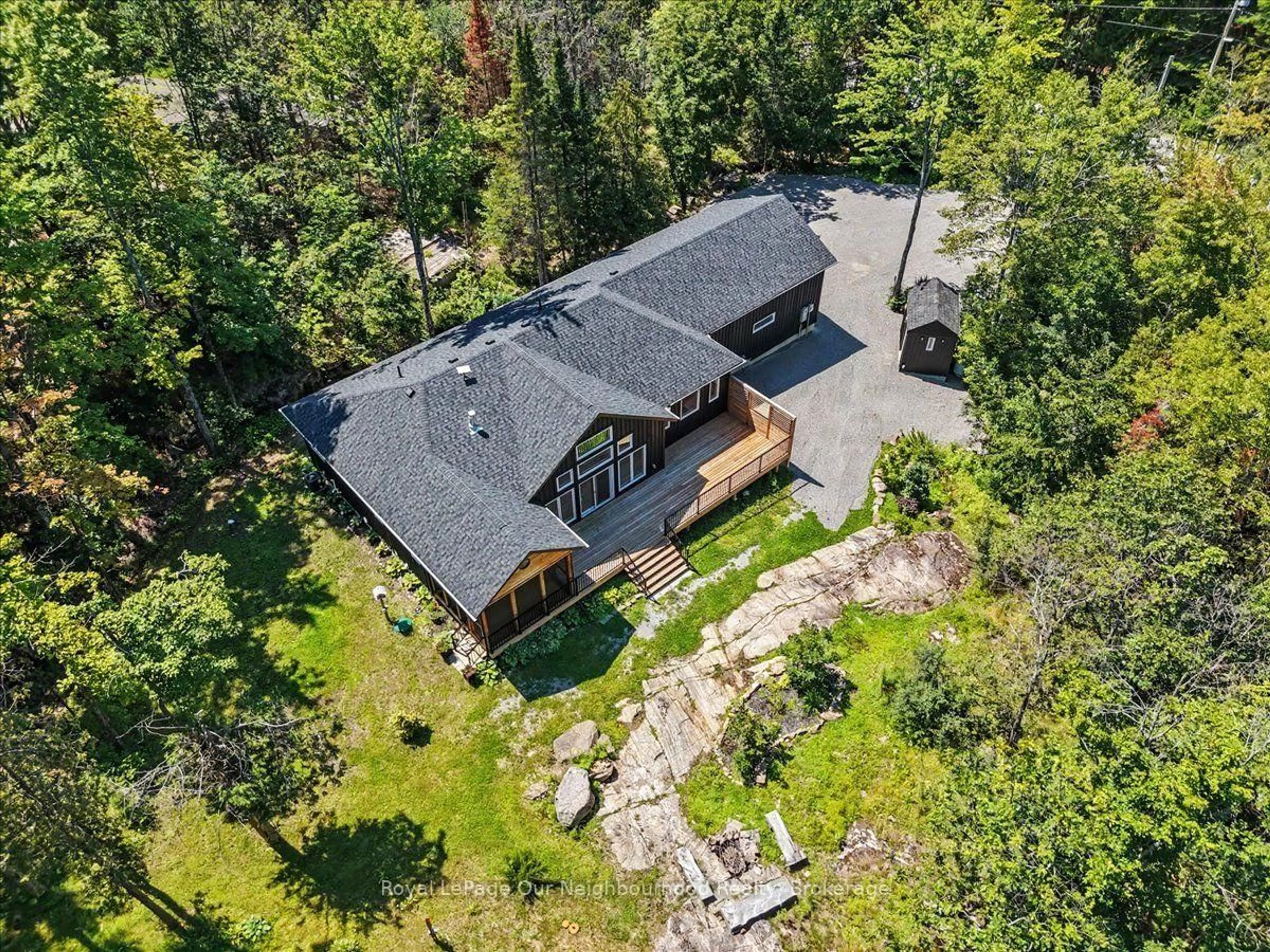 A pic from outside/outdoor area/front of a property/back of a property/a pic from drone, unknown for 105 Edwina Dr, Trent Lakes Ontario K0M 1A0