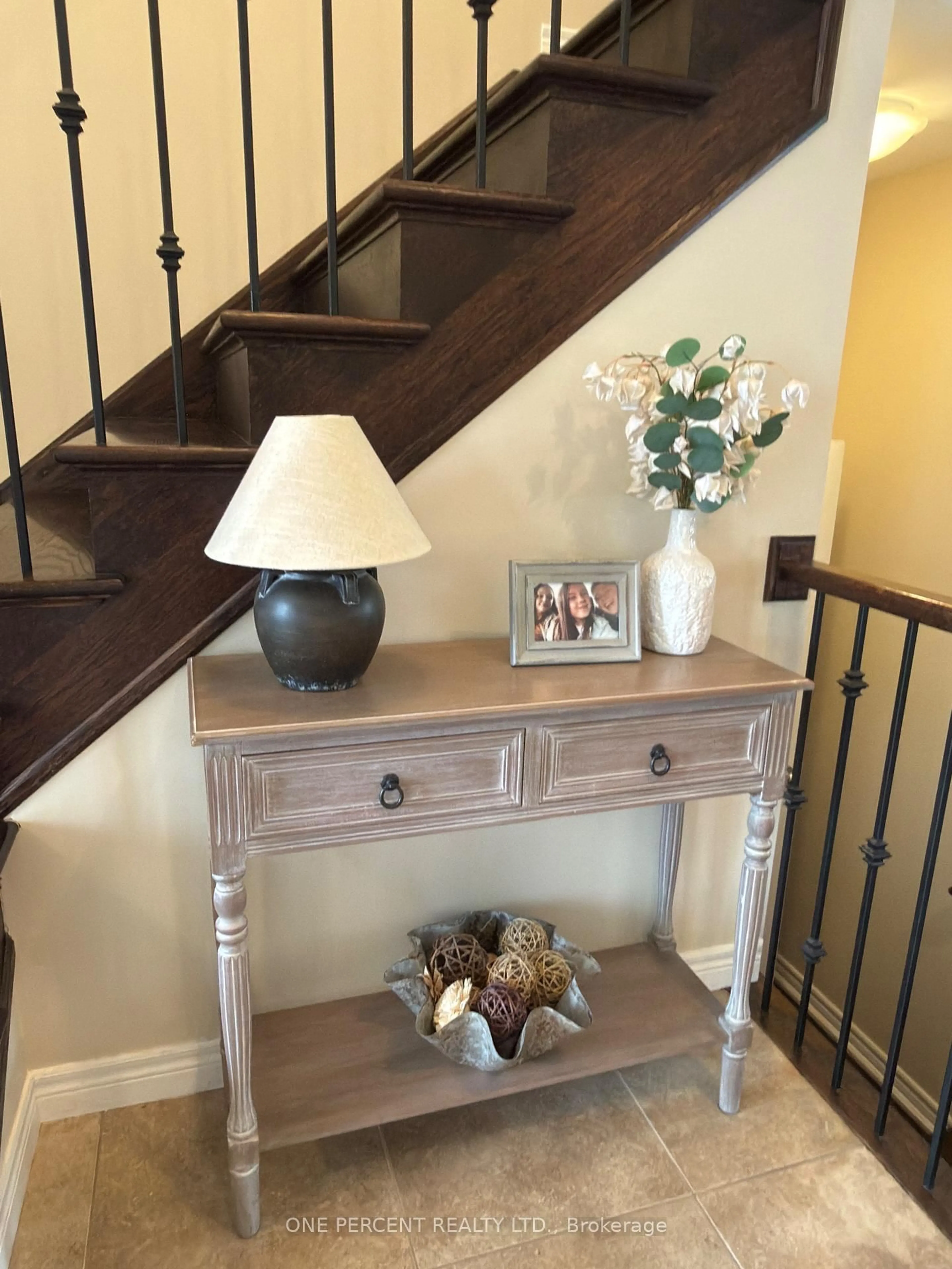 Indoor entryway for 4871 Northgate Cres, Lincoln Ontario L0R 1B9