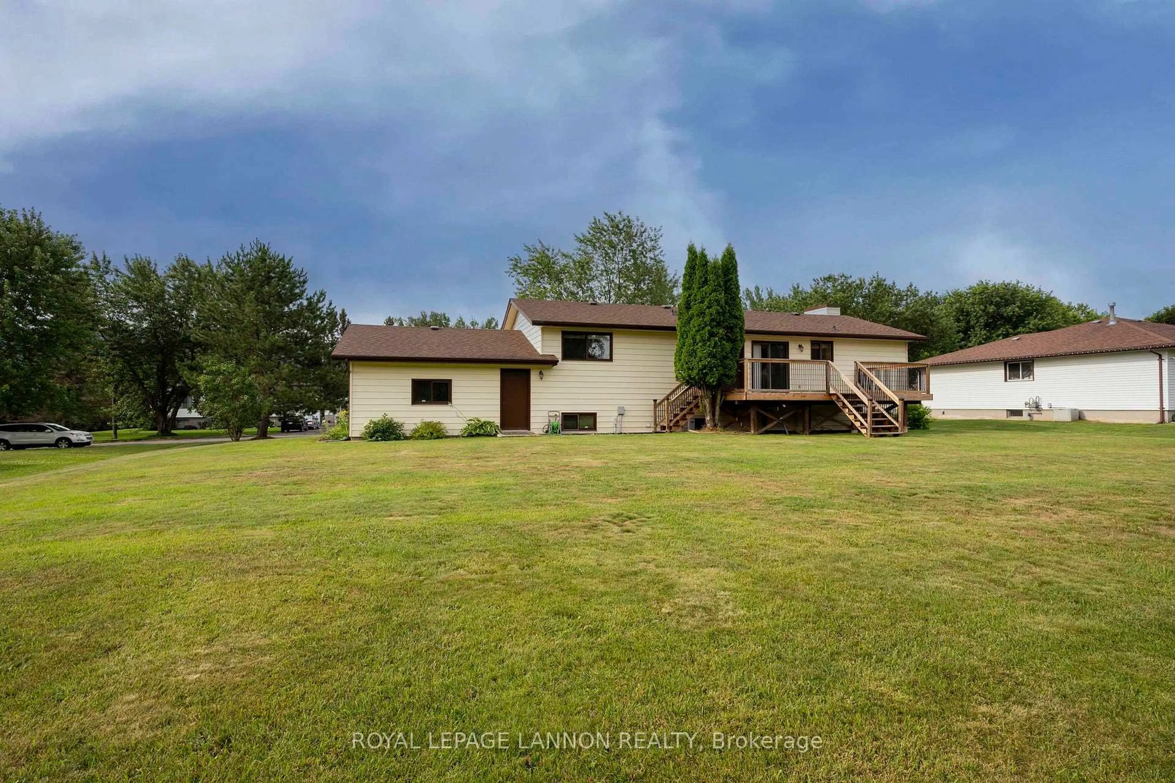 A pic from outside/outdoor area/front of a property/back of a property/a pic from drone, water/lake/river/ocean view for 1030 Brookview Pl, Thunder Bay Ontario P7J 1B2
