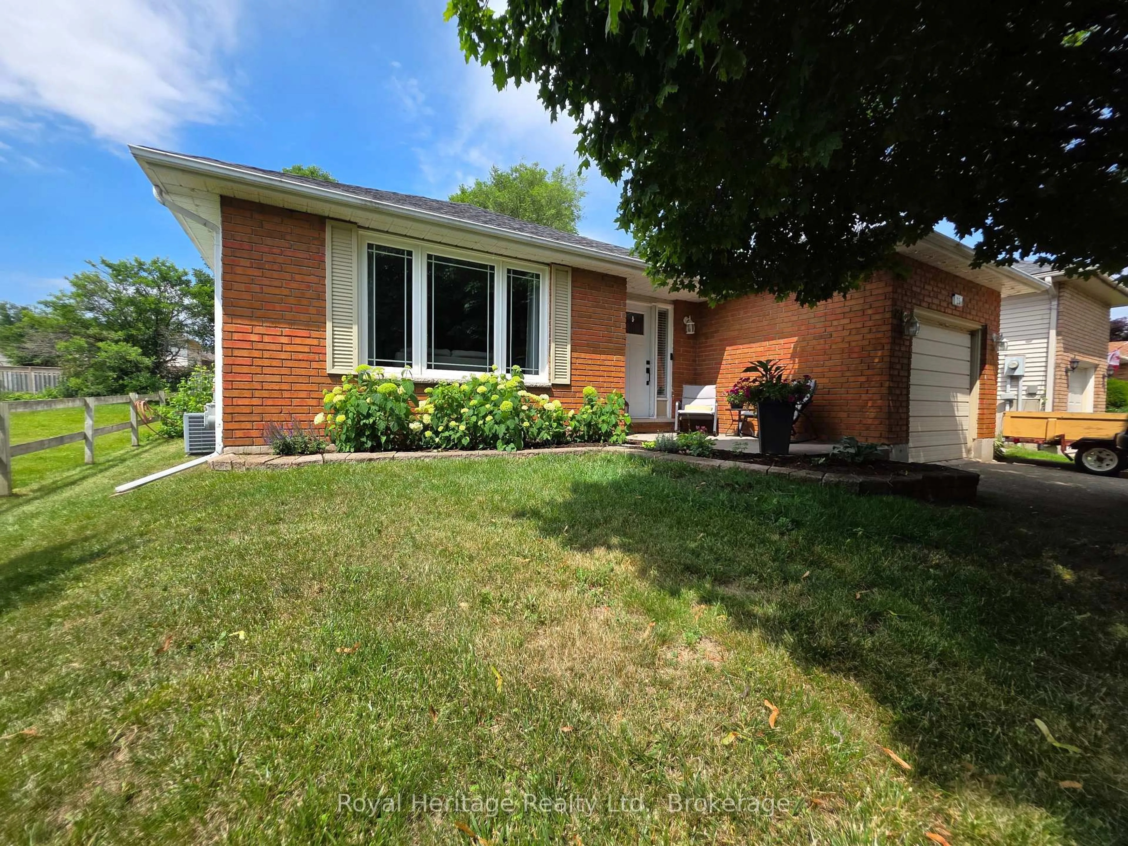 Home with brick exterior material, street for 25 Hewson Dr, Port Hope Ontario L1A 4C8