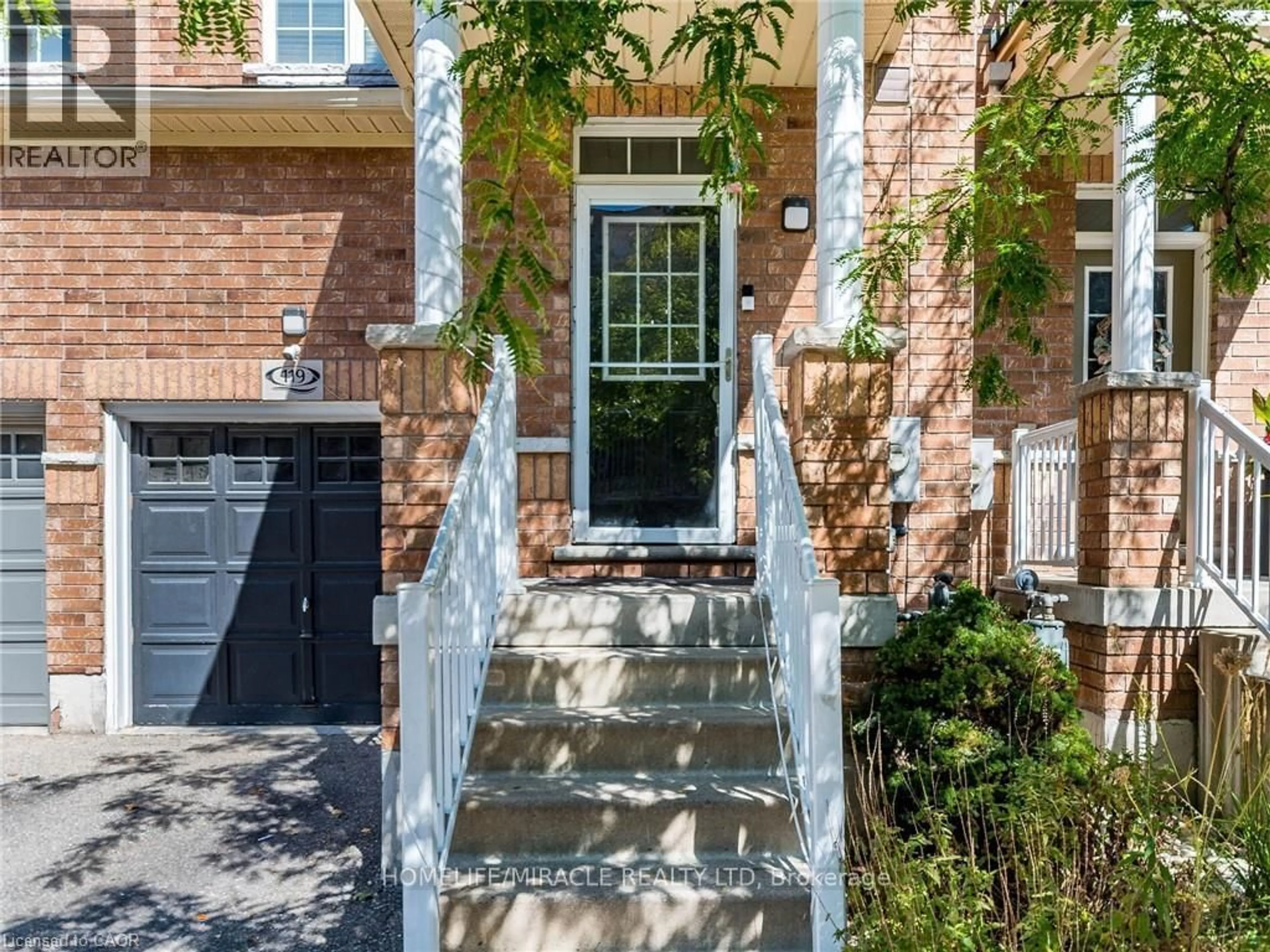 Home with brick exterior material, street for 110 Highland Rd #119, Kitchener Ontario N2M 3S1