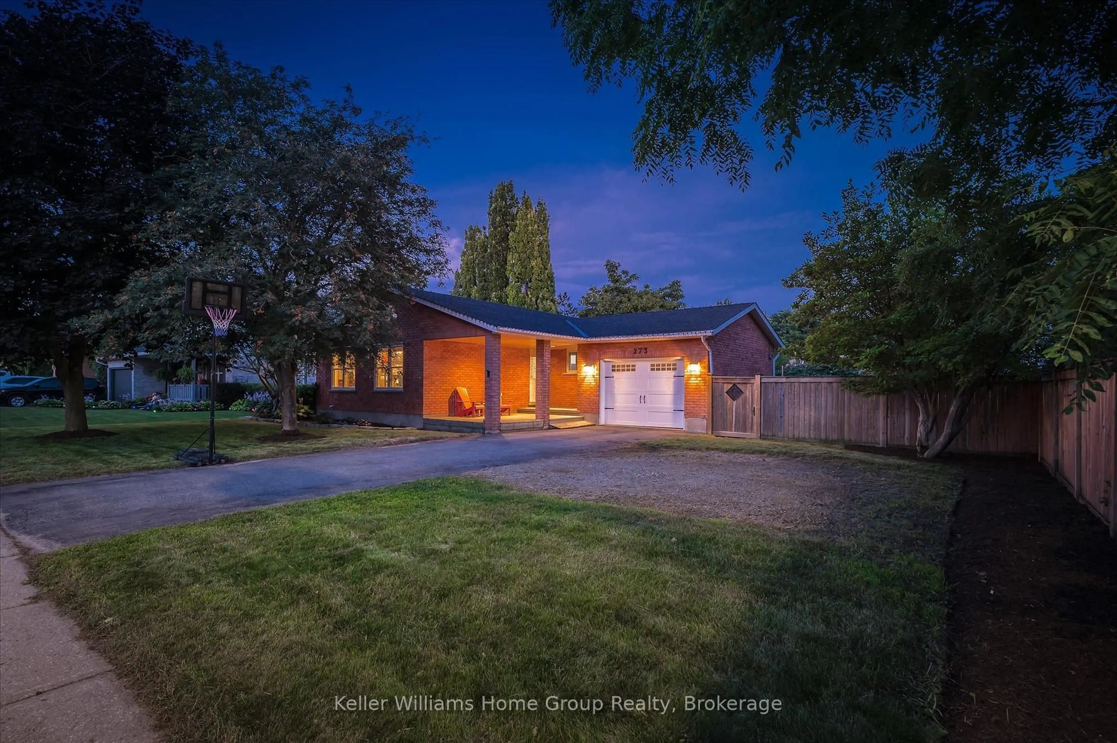 A pic from outside/outdoor area/front of a property/back of a property/a pic from drone, street for 273 Colborne St, Centre Wellington Ontario N0B 1S0
