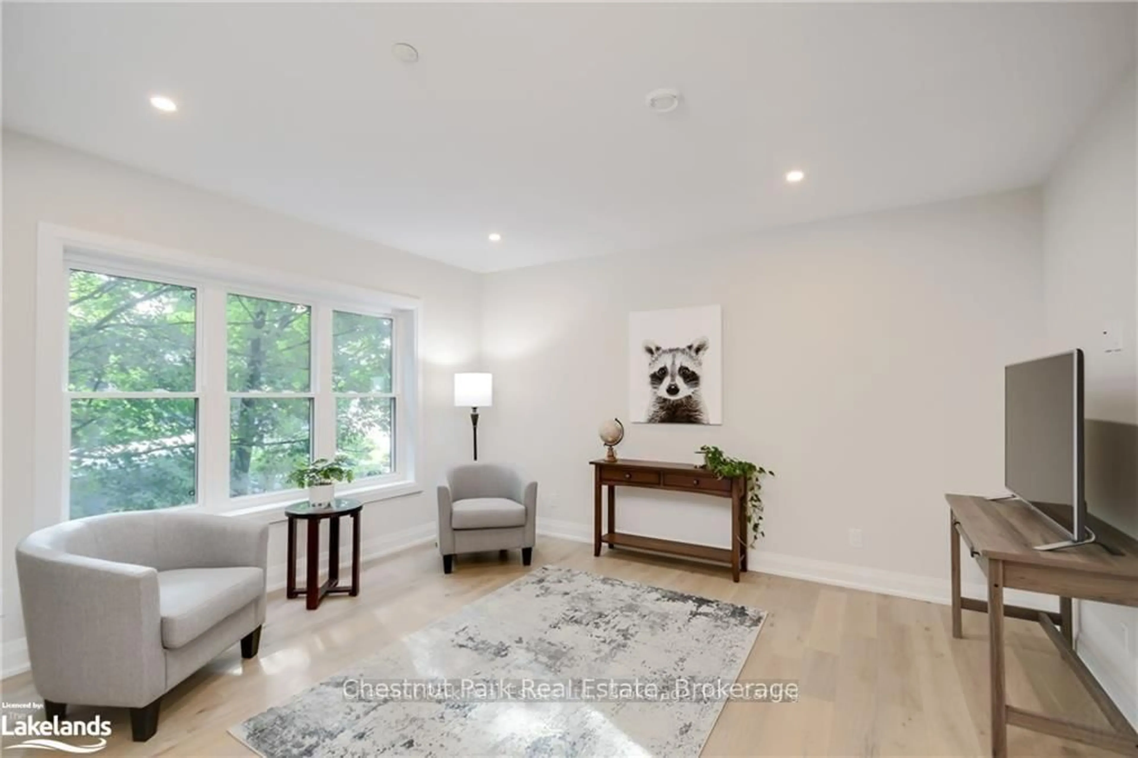 Living room with furniture, unknown for 200 ANGLO St #304, Bracebridge Ontario P1L 1G4