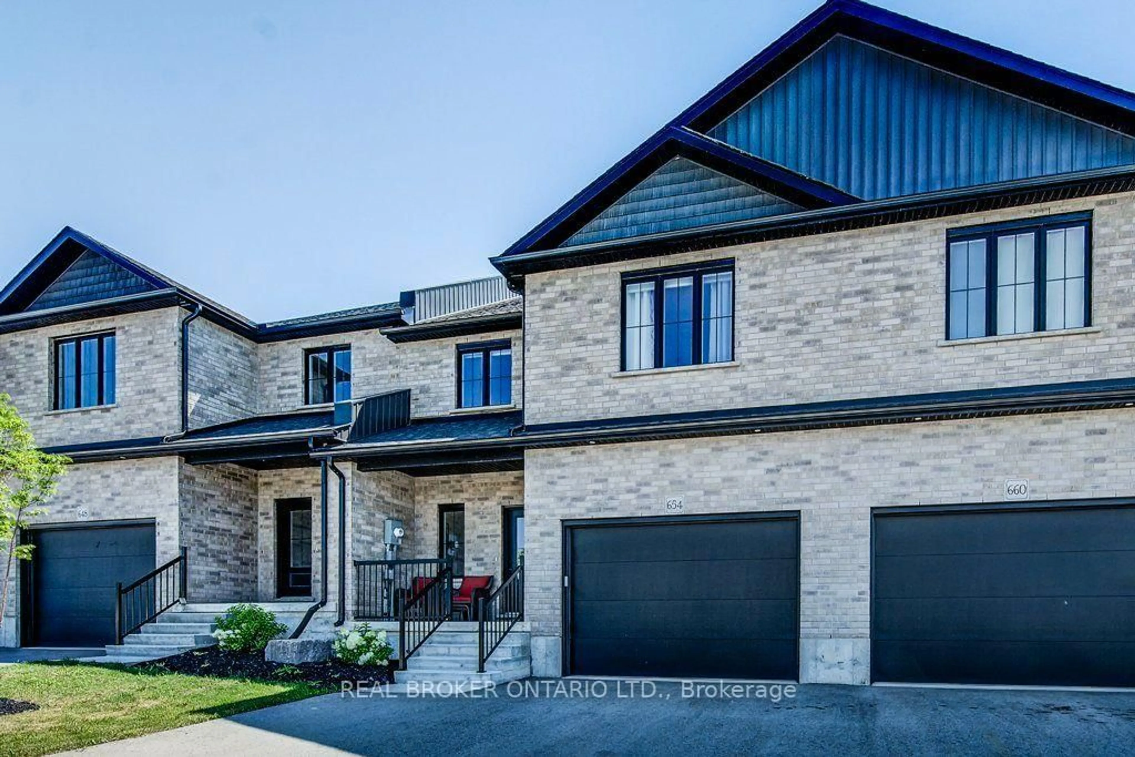 Home with brick exterior material, street for 654 Wray Ave, North Perth Ontario N4W 3K9