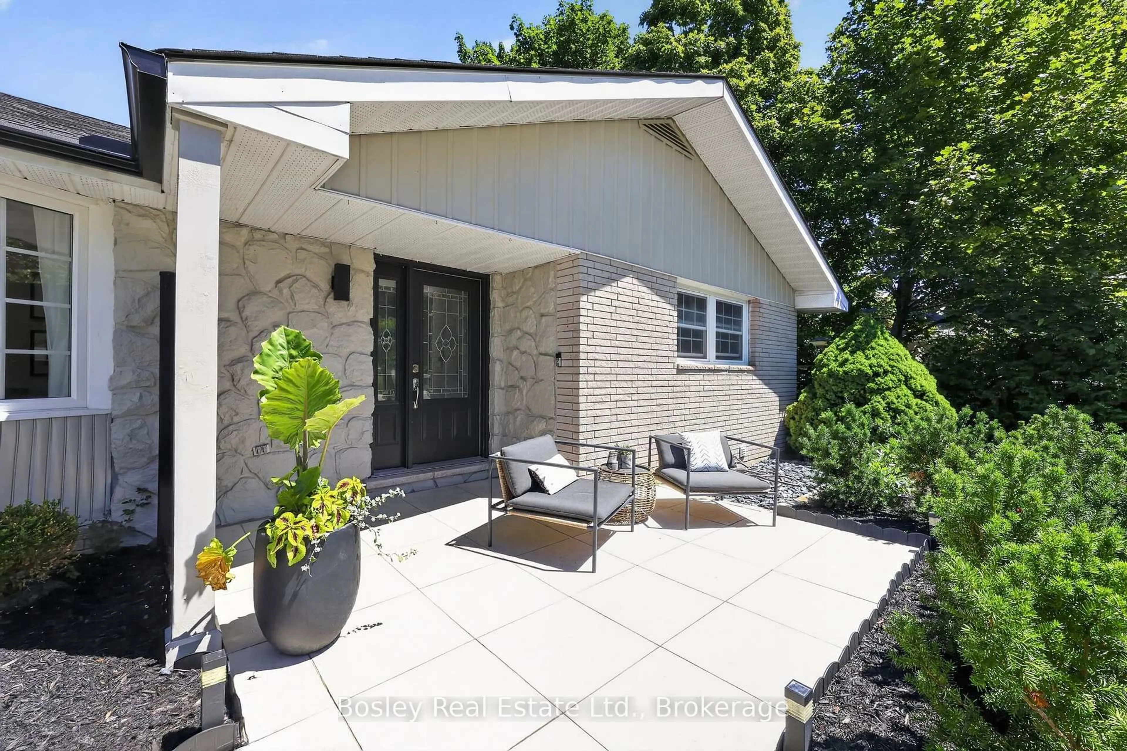 Patio, street for 50 Louisa St, Blue Mountains Ontario N0H 2P0
