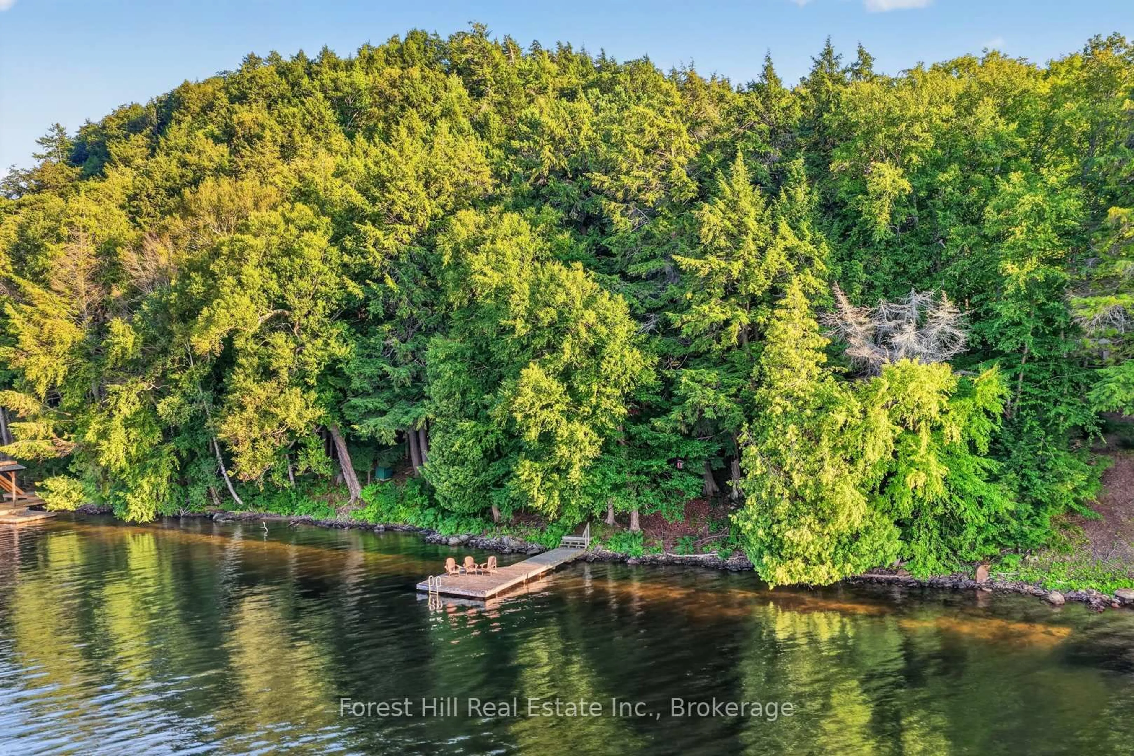 A pic from outside/outdoor area/front of a property/back of a property/a pic from drone, water/lake/river/ocean view for 1110 Joseph Tapley Rd, Lake of Bays Ontario P0A 1H0