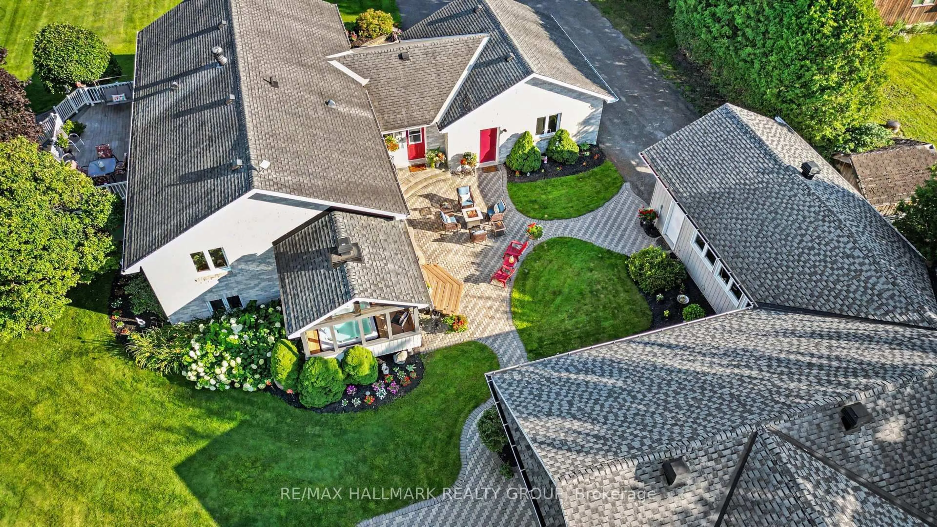A pic from outside/outdoor area/front of a property/back of a property/a pic from drone, street for 1721 Carsonby Rd, Kars Ontario K0A 2E0