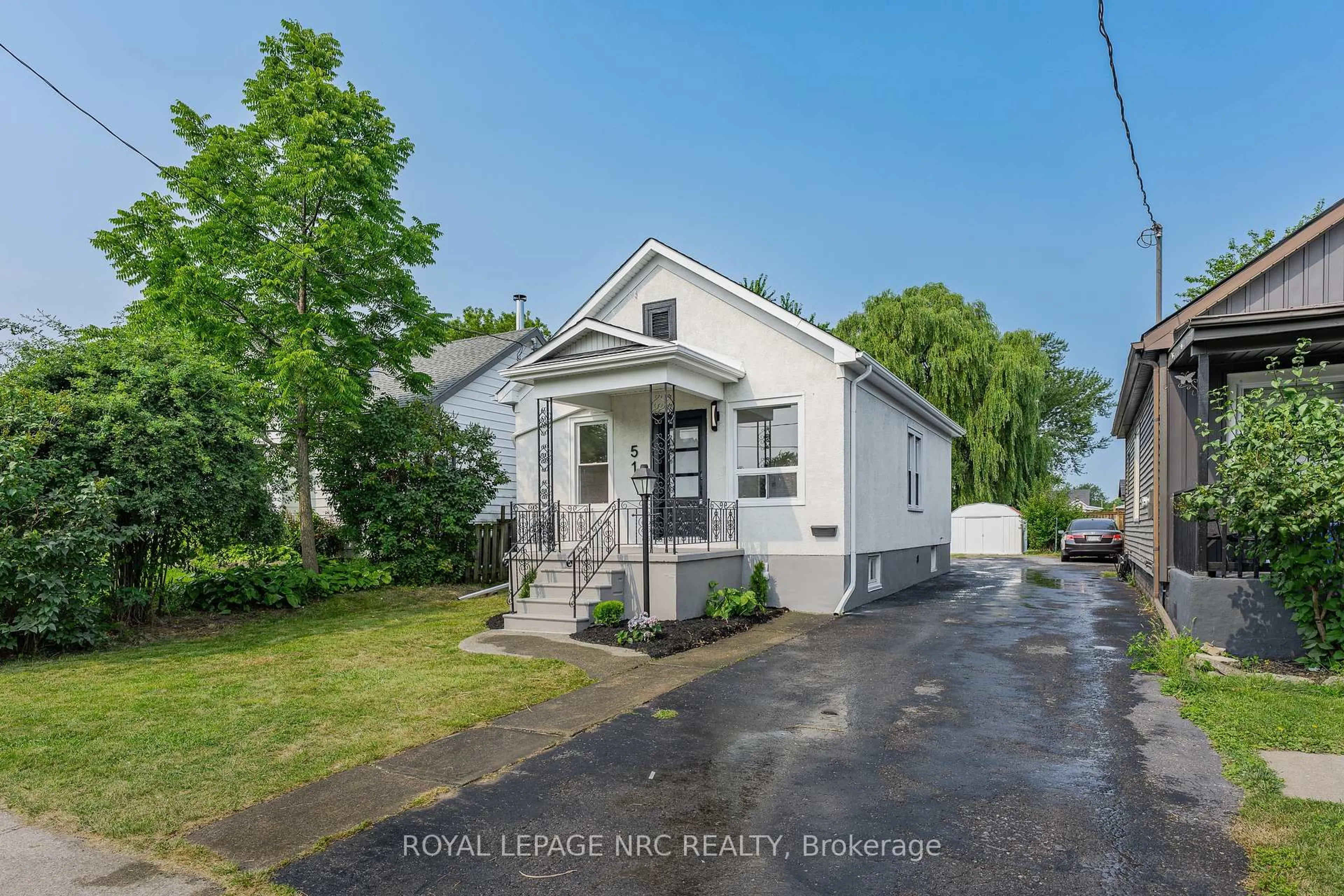 Unknown for 51 Queen St, Thorold Ontario L2V 3N2