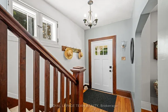 6215 Abbott St, Ottawa 3