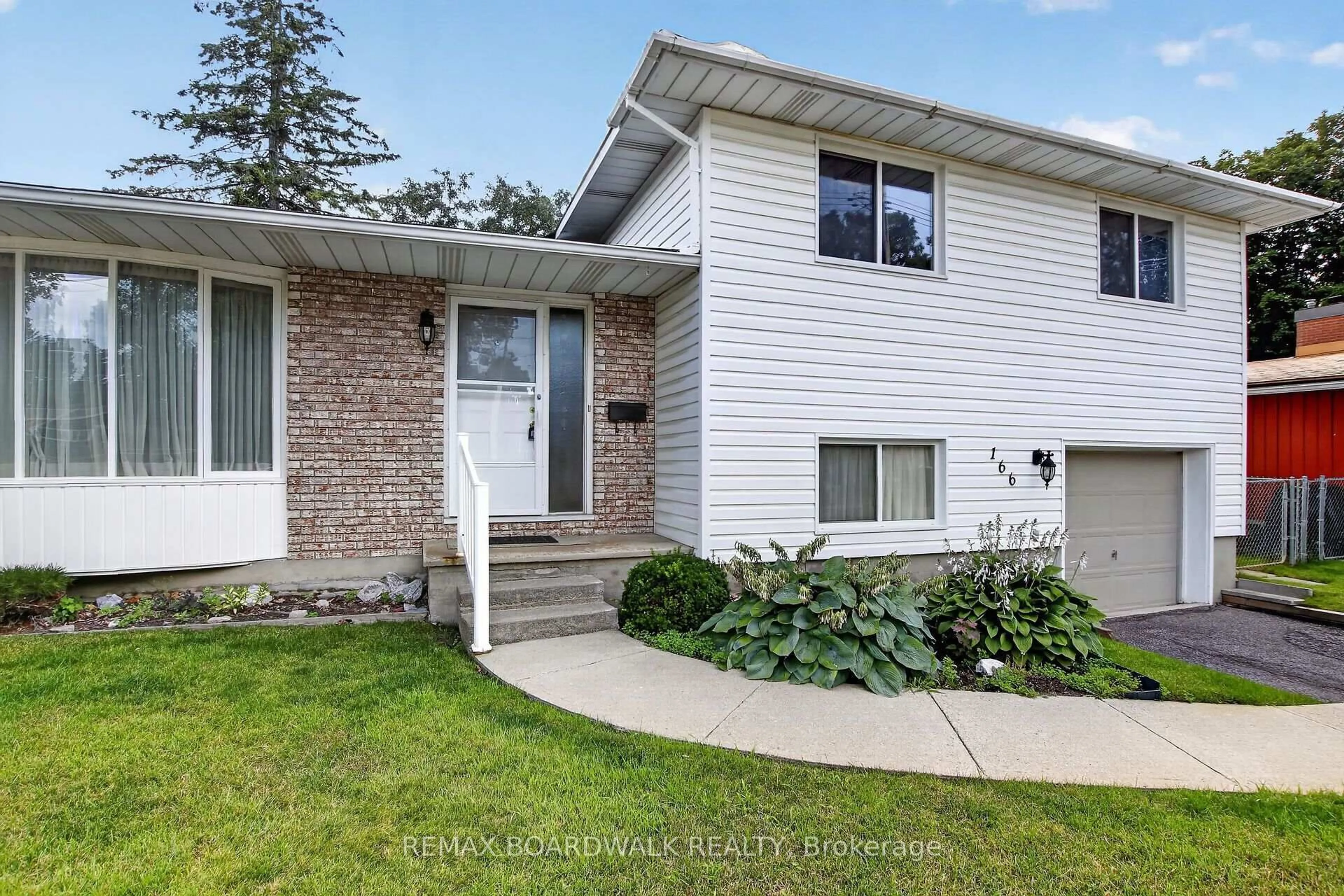 Home with vinyl exterior material, street for 166 Dan St, Arnprior Ontario K7S 1V4