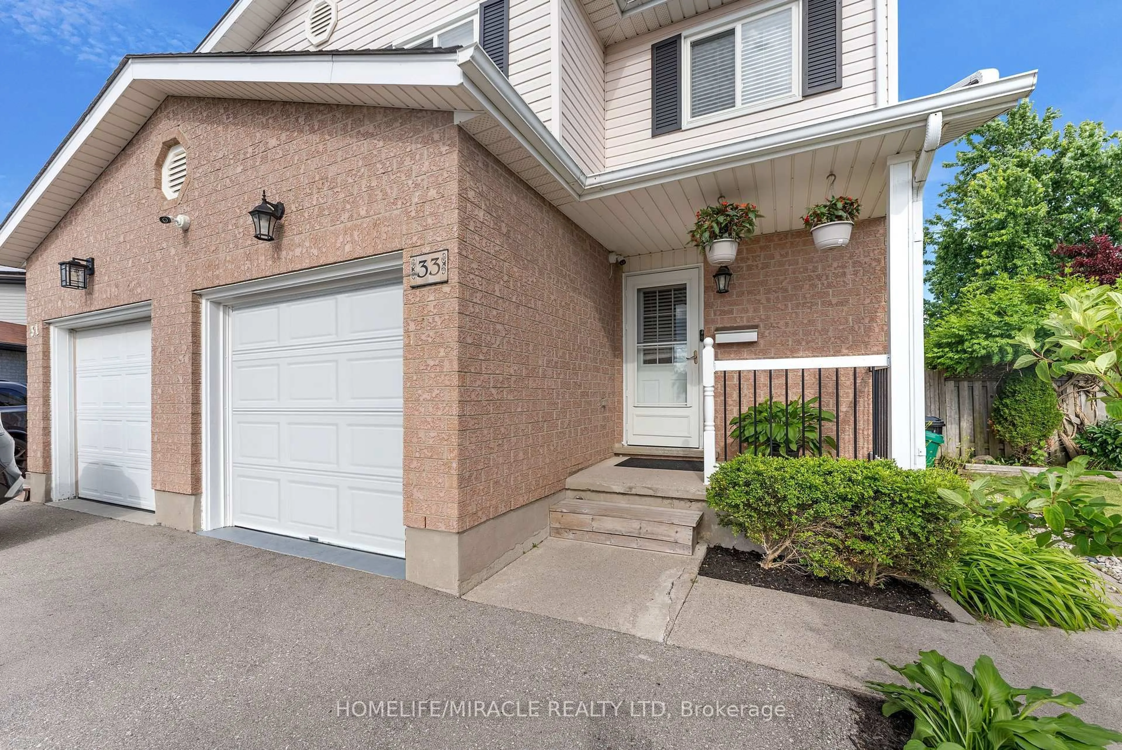 Unknown for 33 Remple Crt, Cambridge Ontario N1P 1C2
