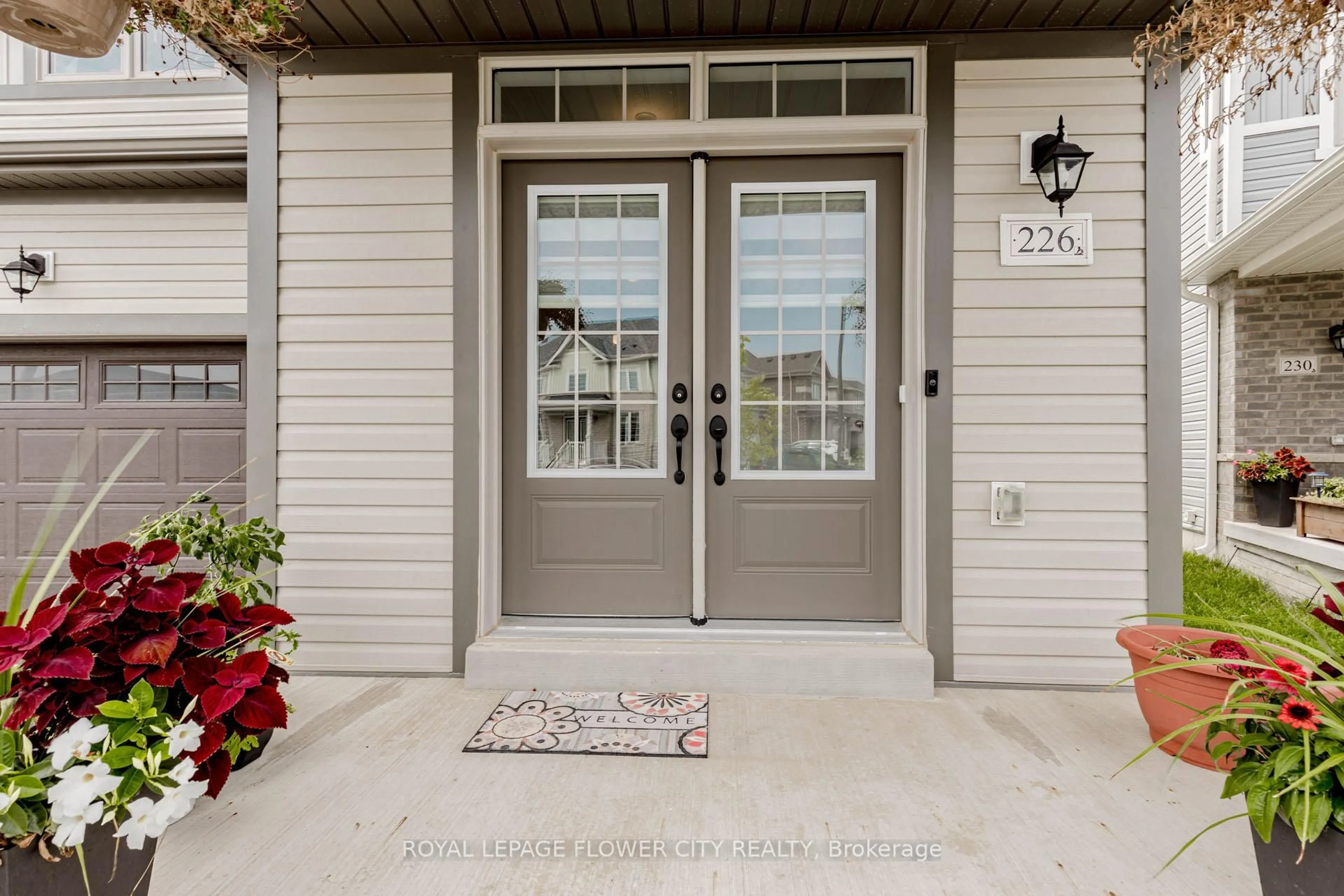 Indoor entryway for 226 Chippewa Ave, Shelburne Ontario L9V 2S7