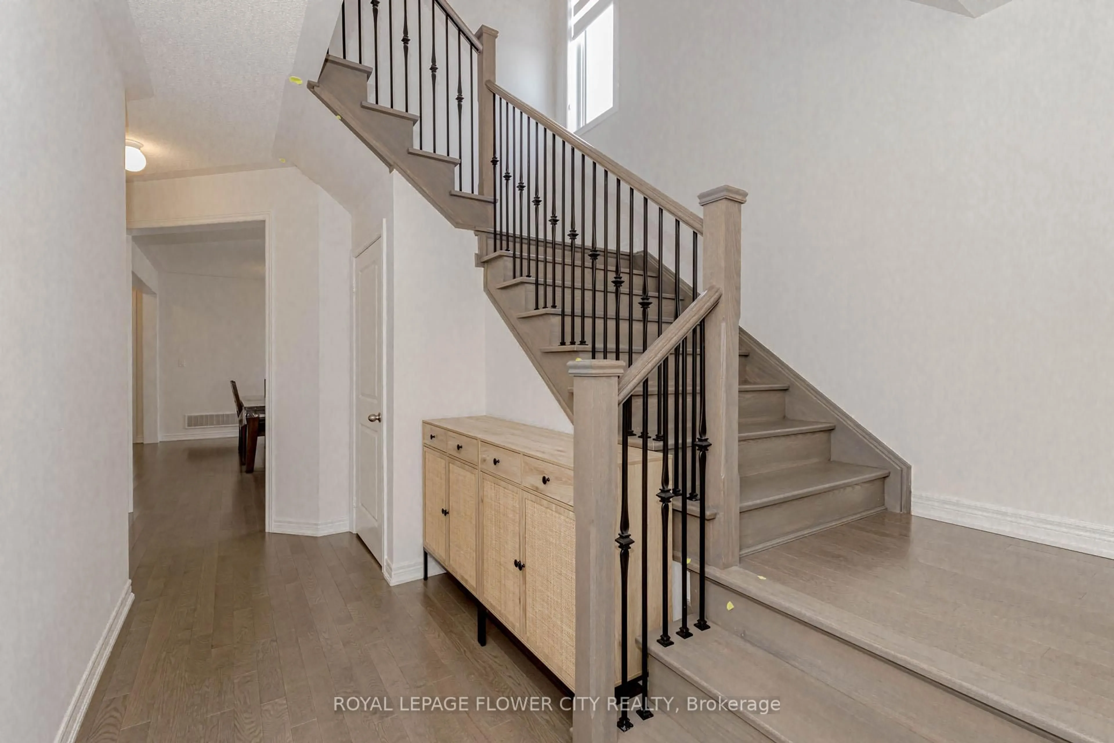Stairs for 226 Chippewa Ave, Shelburne Ontario L9V 2S7