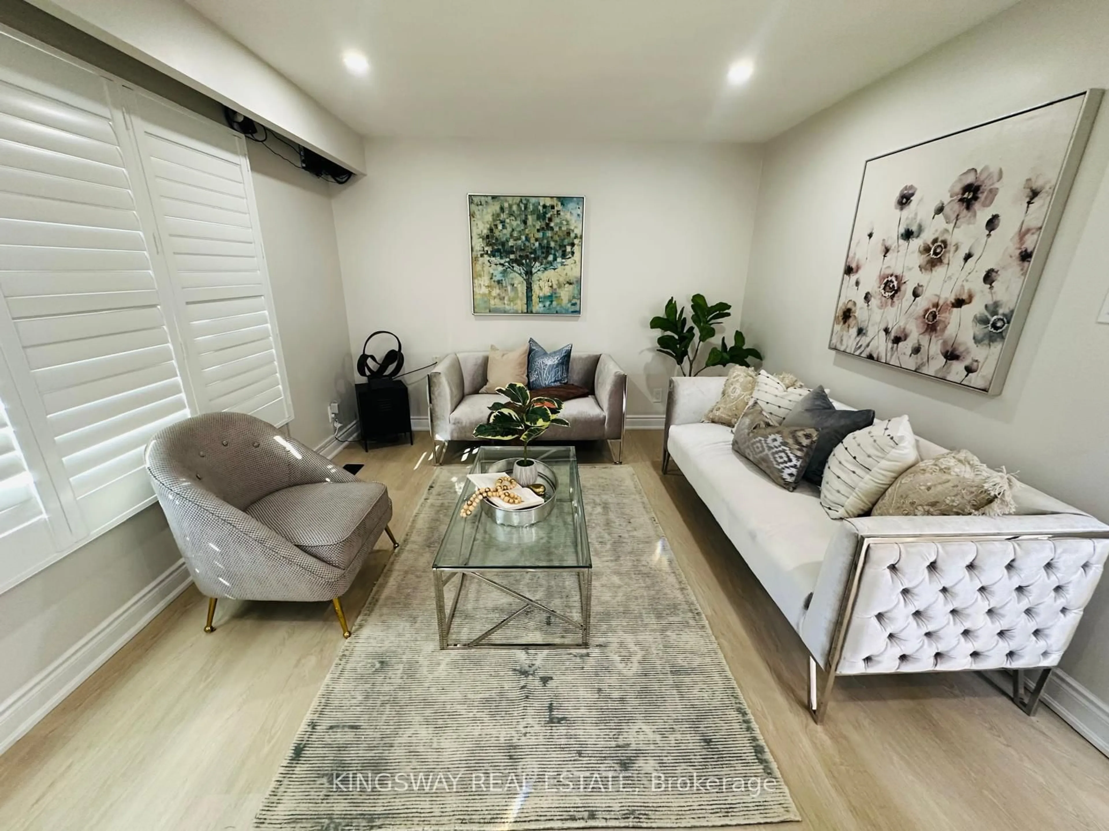Living room with furniture, unknown for 35 Silver Aspen Cres, Kitchener Ontario N2N 1H5