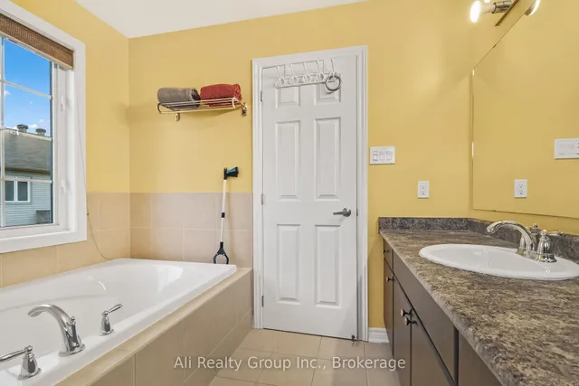 3022 Freshwater Way, Ottawa 2