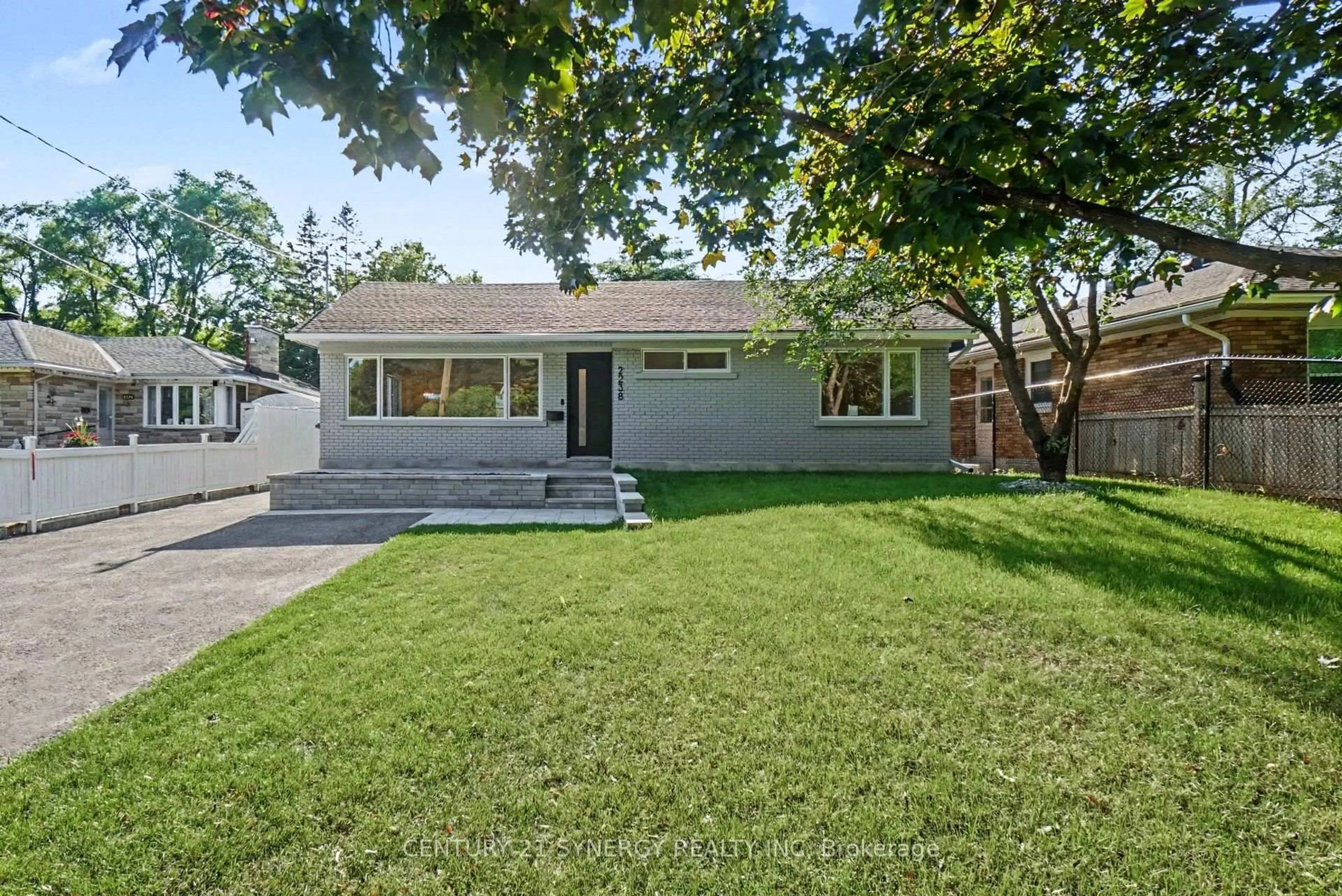 Home with vinyl exterior material, street for 2238 Utah St, Ottawa Ontario K1H 7W8