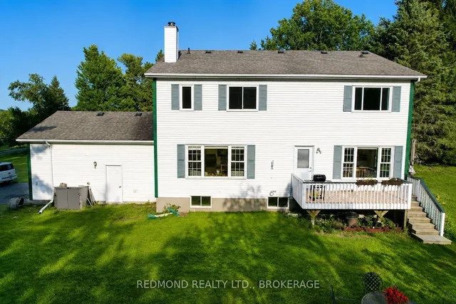 229 Howe Island Ferry Rd, Gananoque 3