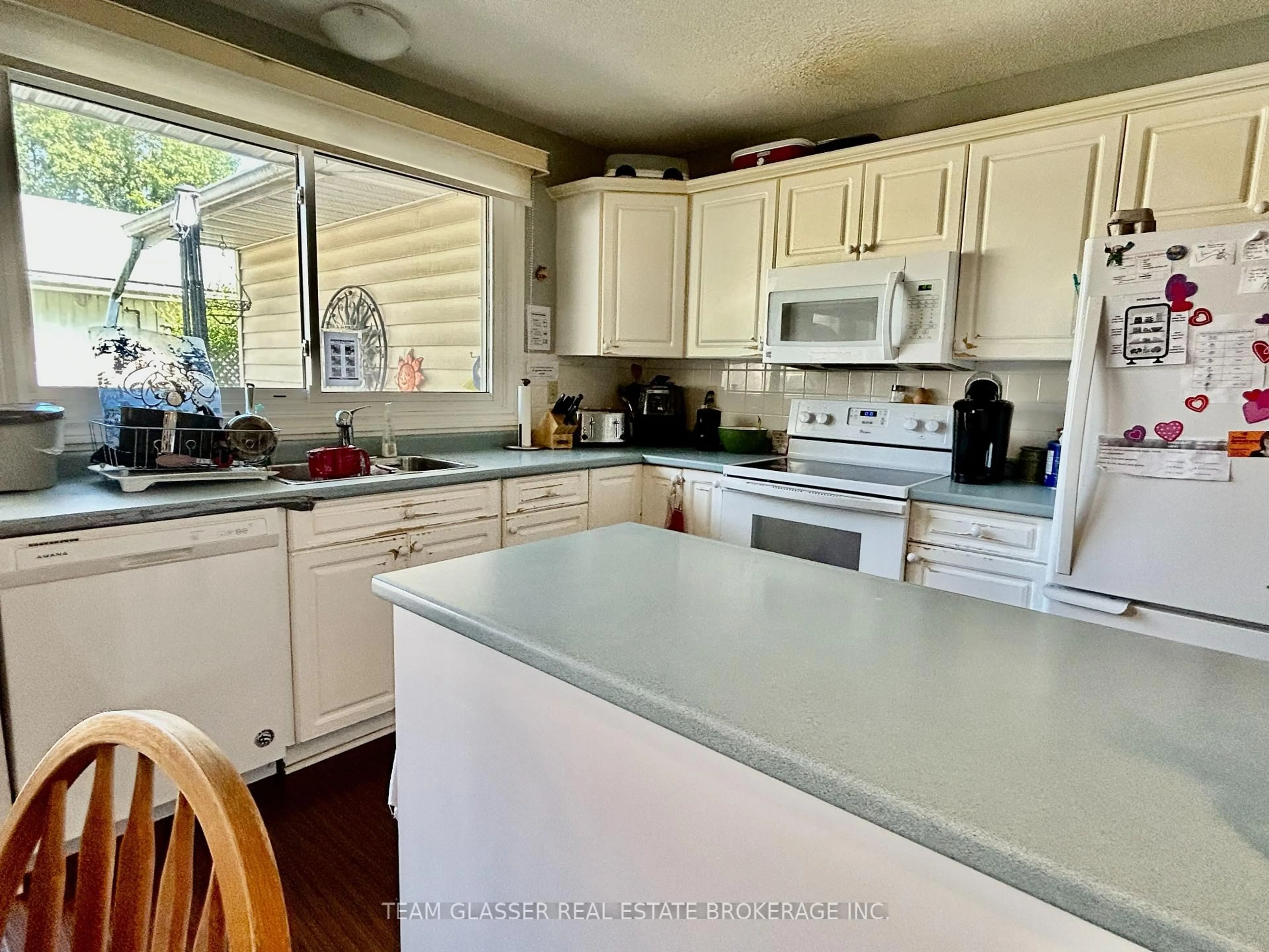 Open concept kitchen, unknown for 274 BLACKACRES Blvd, London North Ontario N6G 2V2