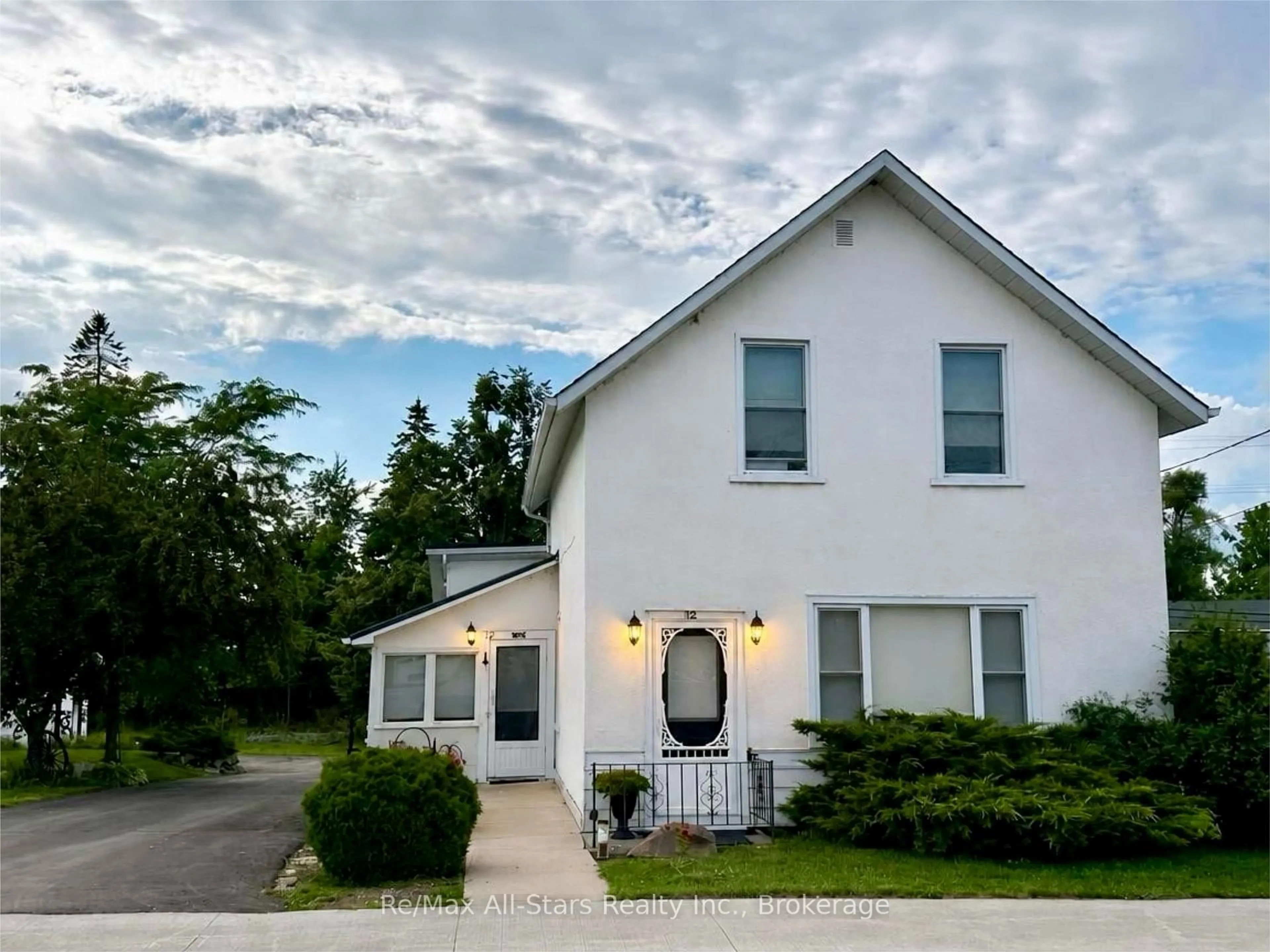 Unknown for 12 North St, Kawartha Lakes Ontario K0M 1N0