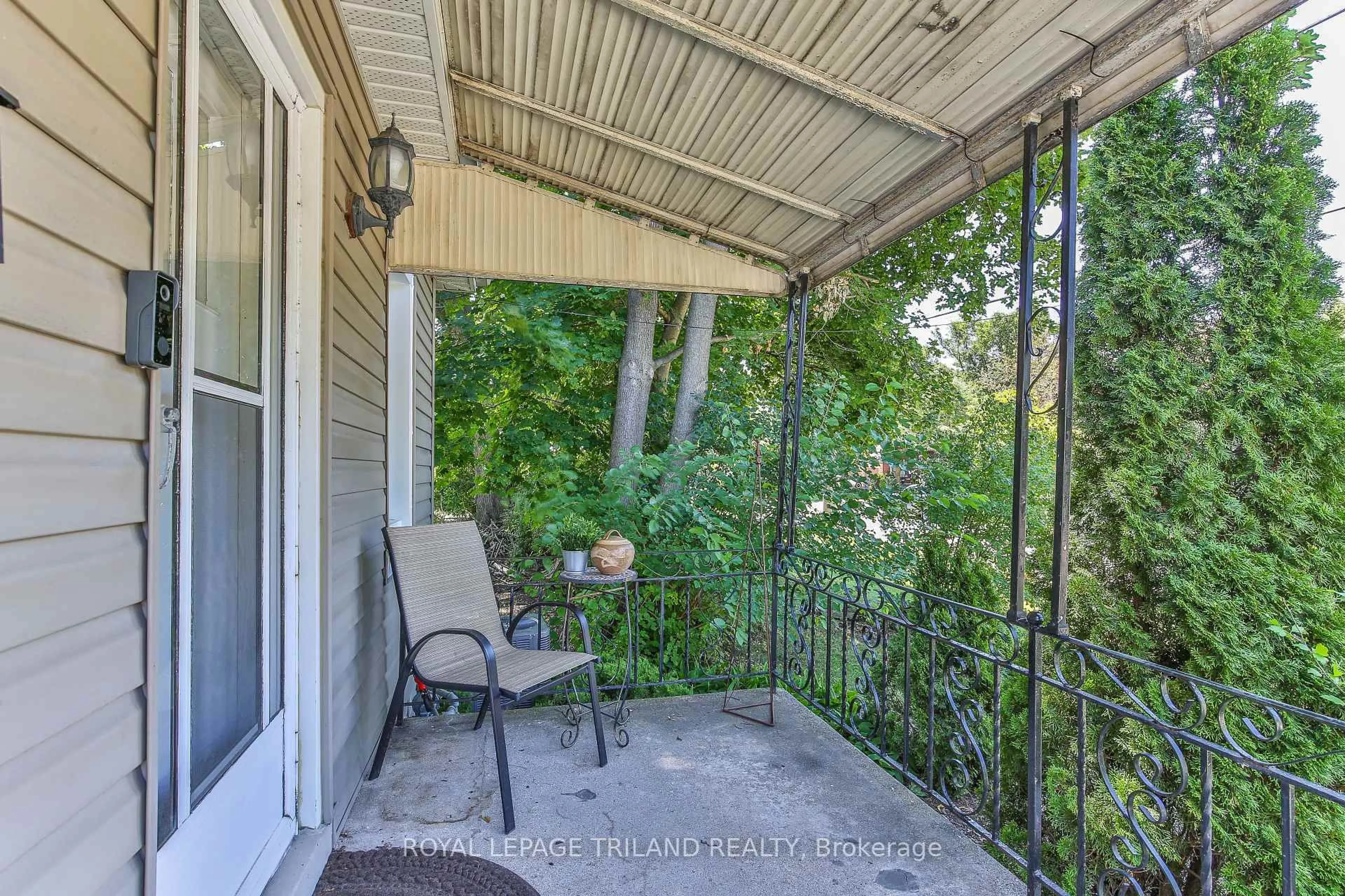 Patio, water/lake/river/ocean view for 190 Taylor St, London East Ontario N5Y 2J4