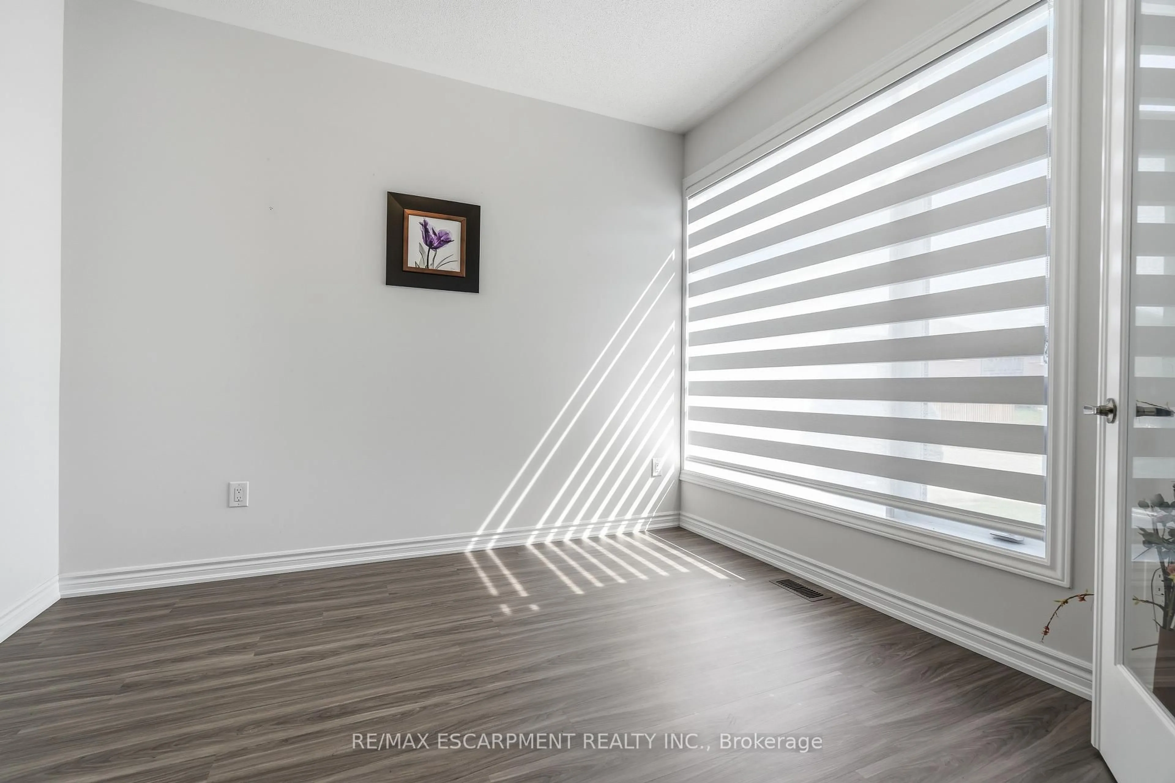 A pic of a room for 147 Midland Pl, Welland Ontario L3B 0H4