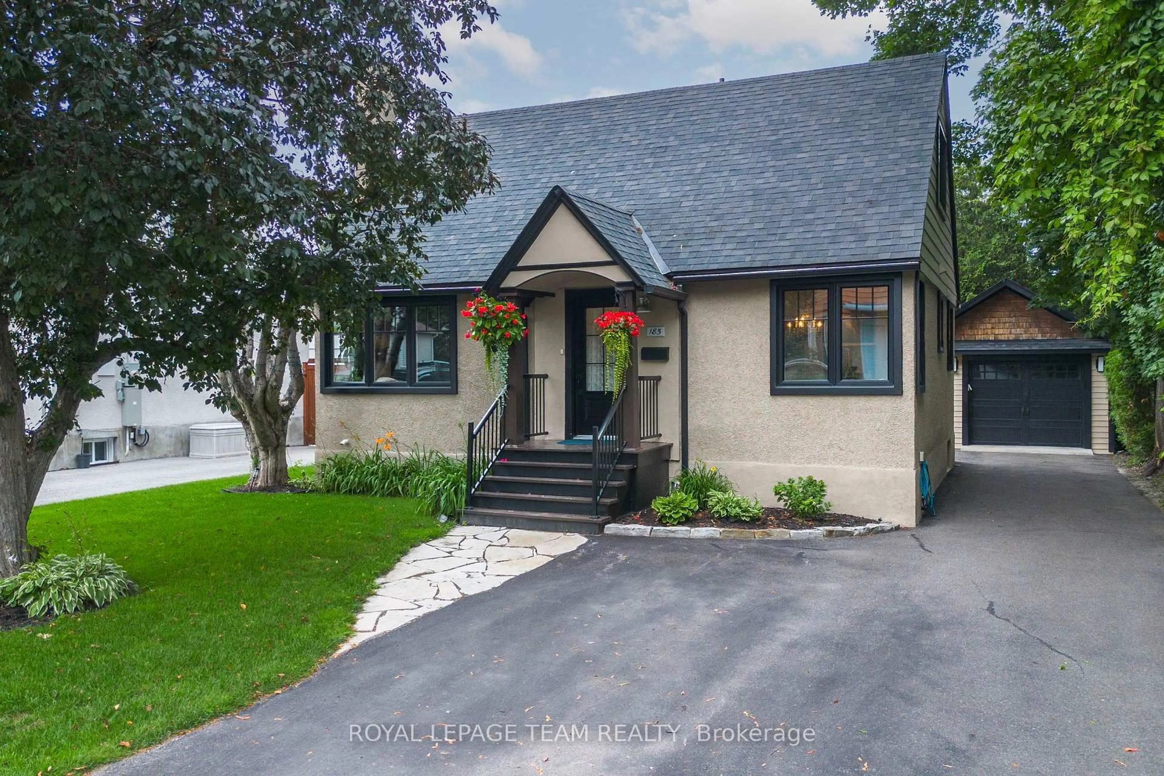 Unknown for 185 Camelia Ave, Ottawa Ontario K1K 2X7