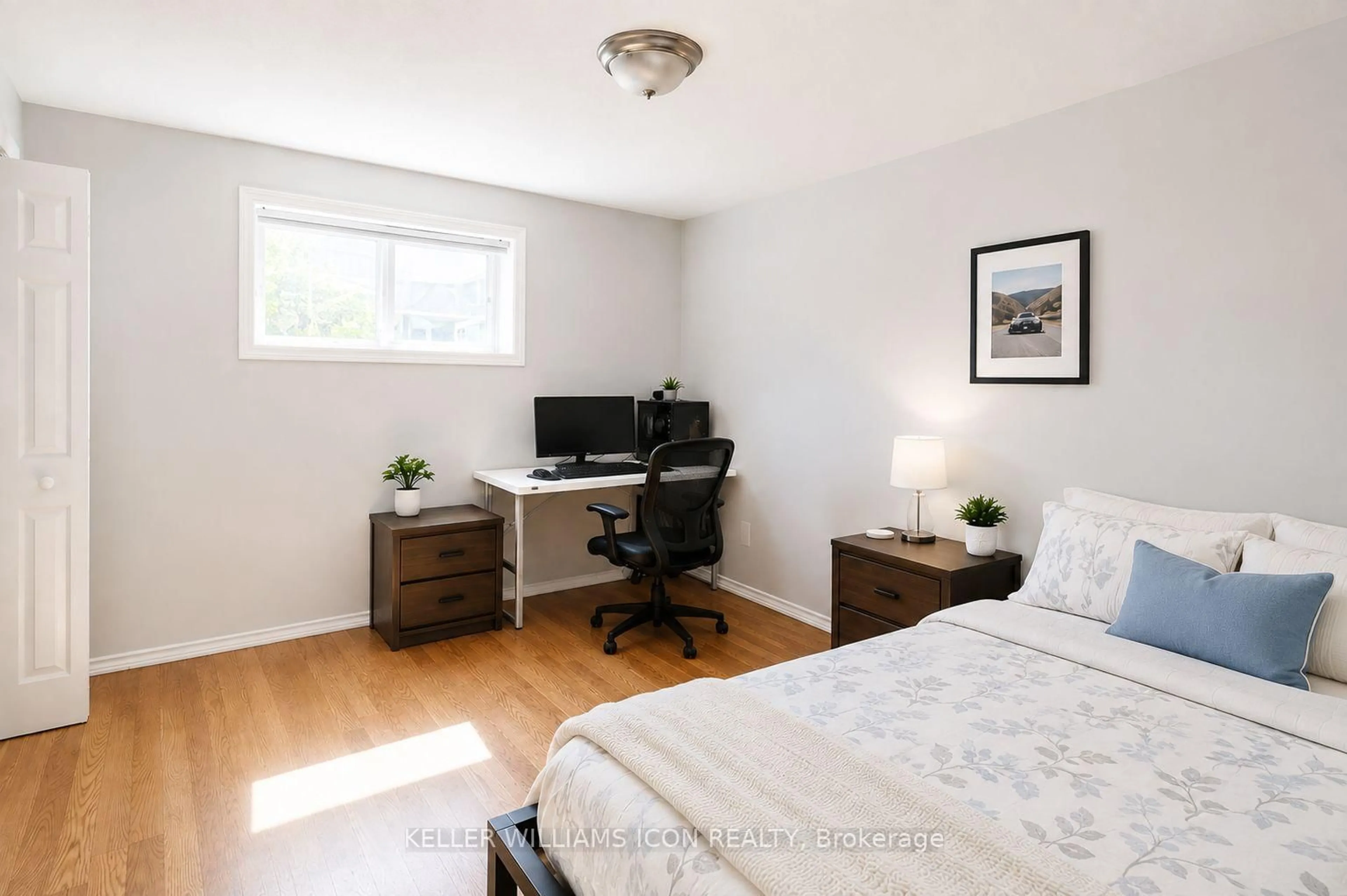 A pic of a room for 313 Savard Ave, Ottawa Ontario K1L 7S1