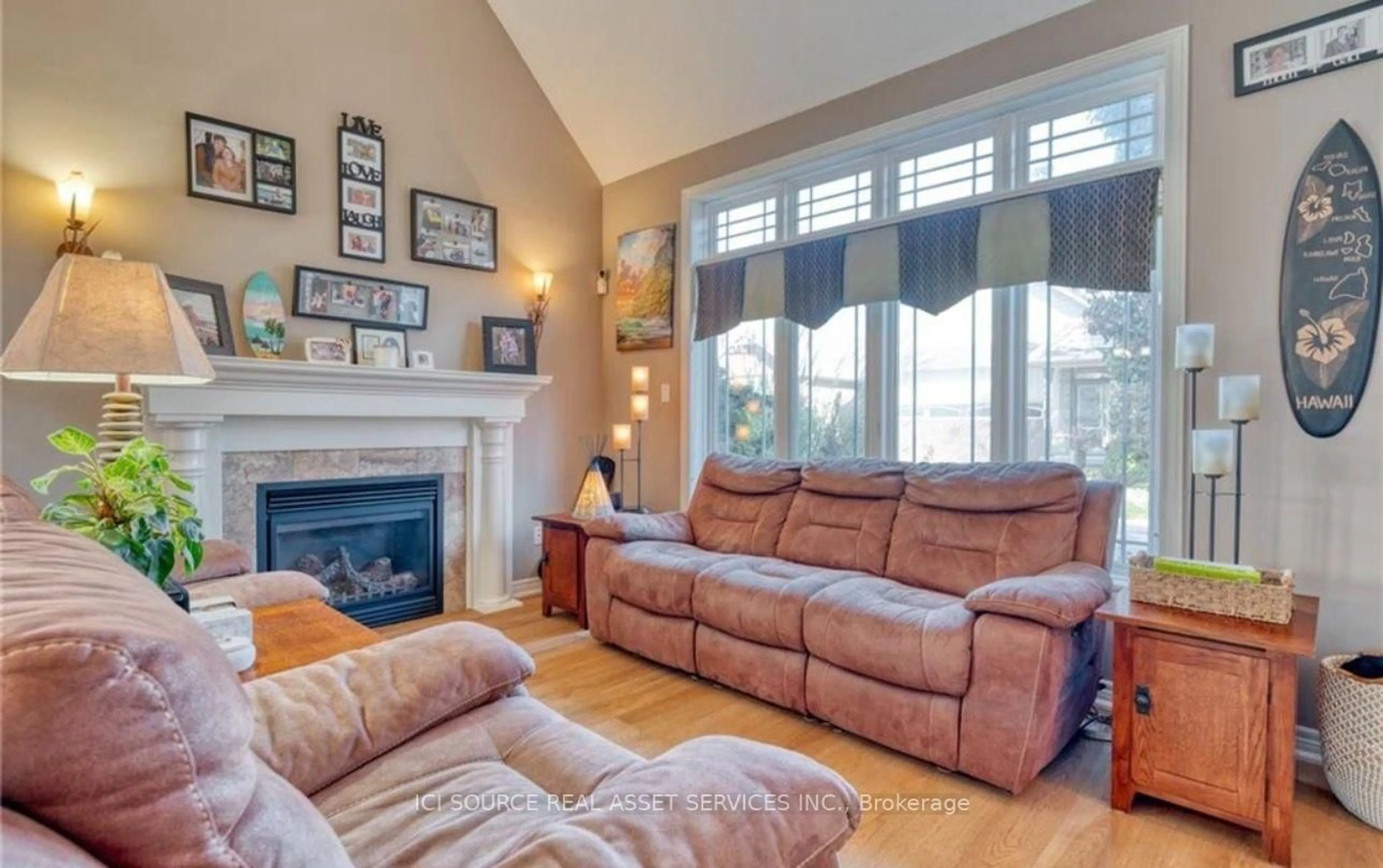 Living room with furniture, unknown for 31 Book Rd #7, Grimsby Ontario L3M 2M3