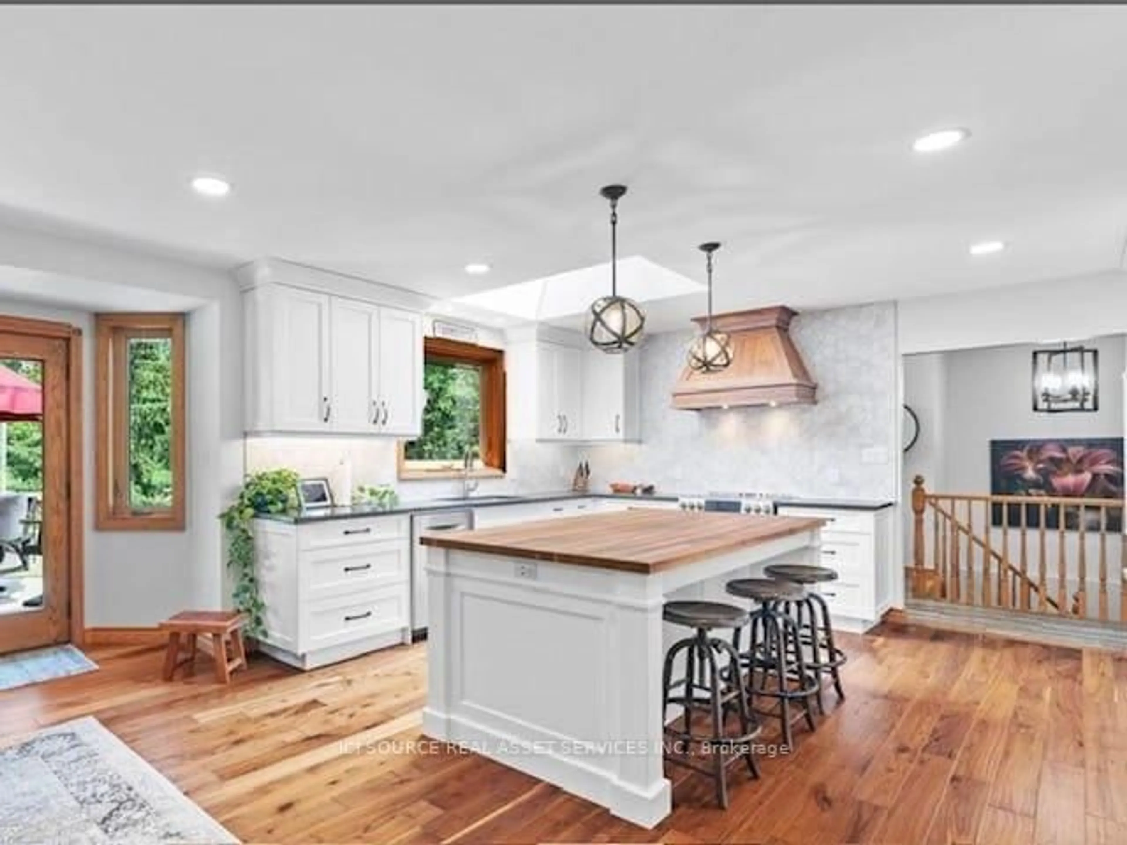 Open concept kitchen, unknown for 1514 Longwoods Rd, Southwest Middlesex Ontario N0L 2N0