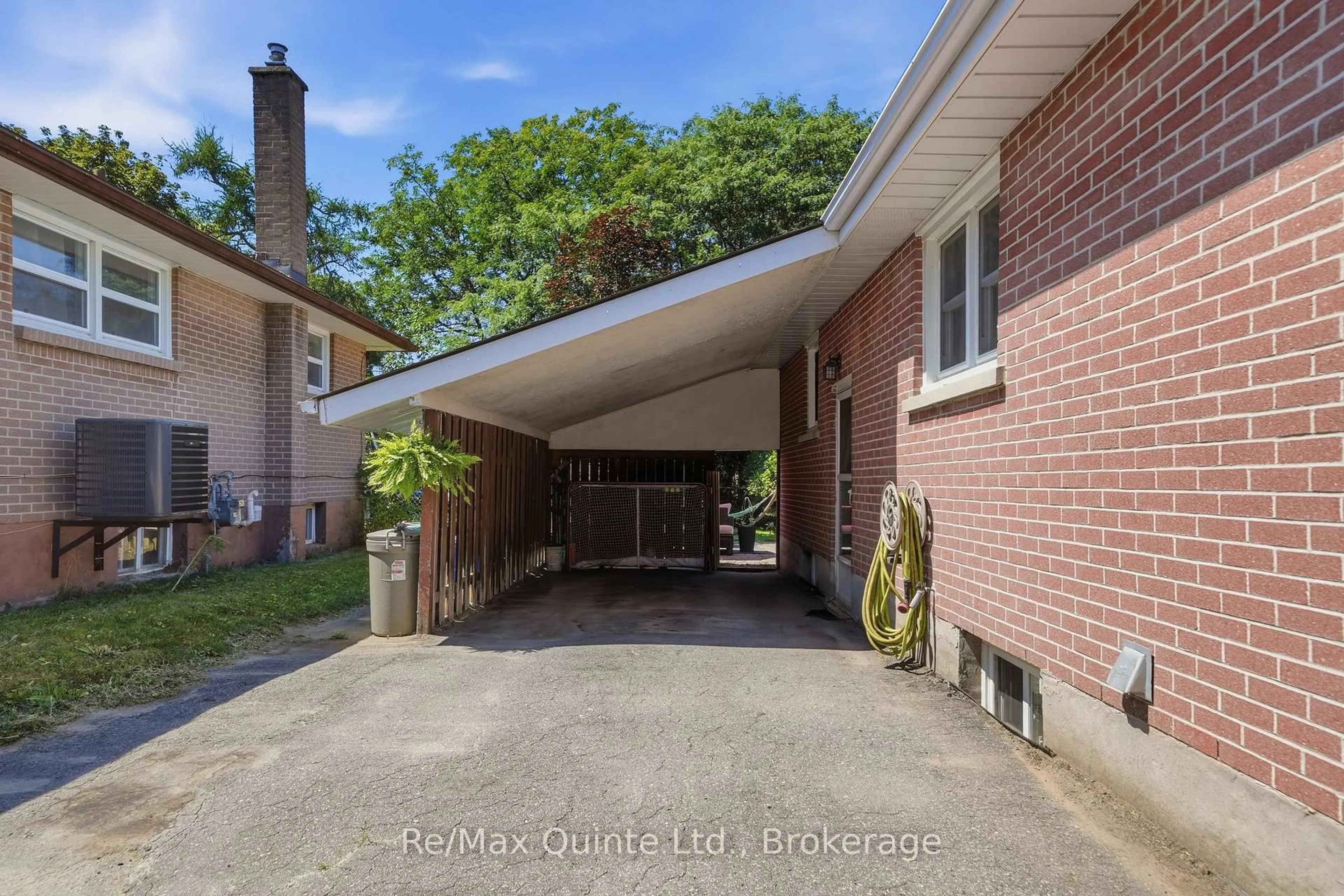 Unknown for 248 Farley Ave, Belleville Ontario K8N 4L5