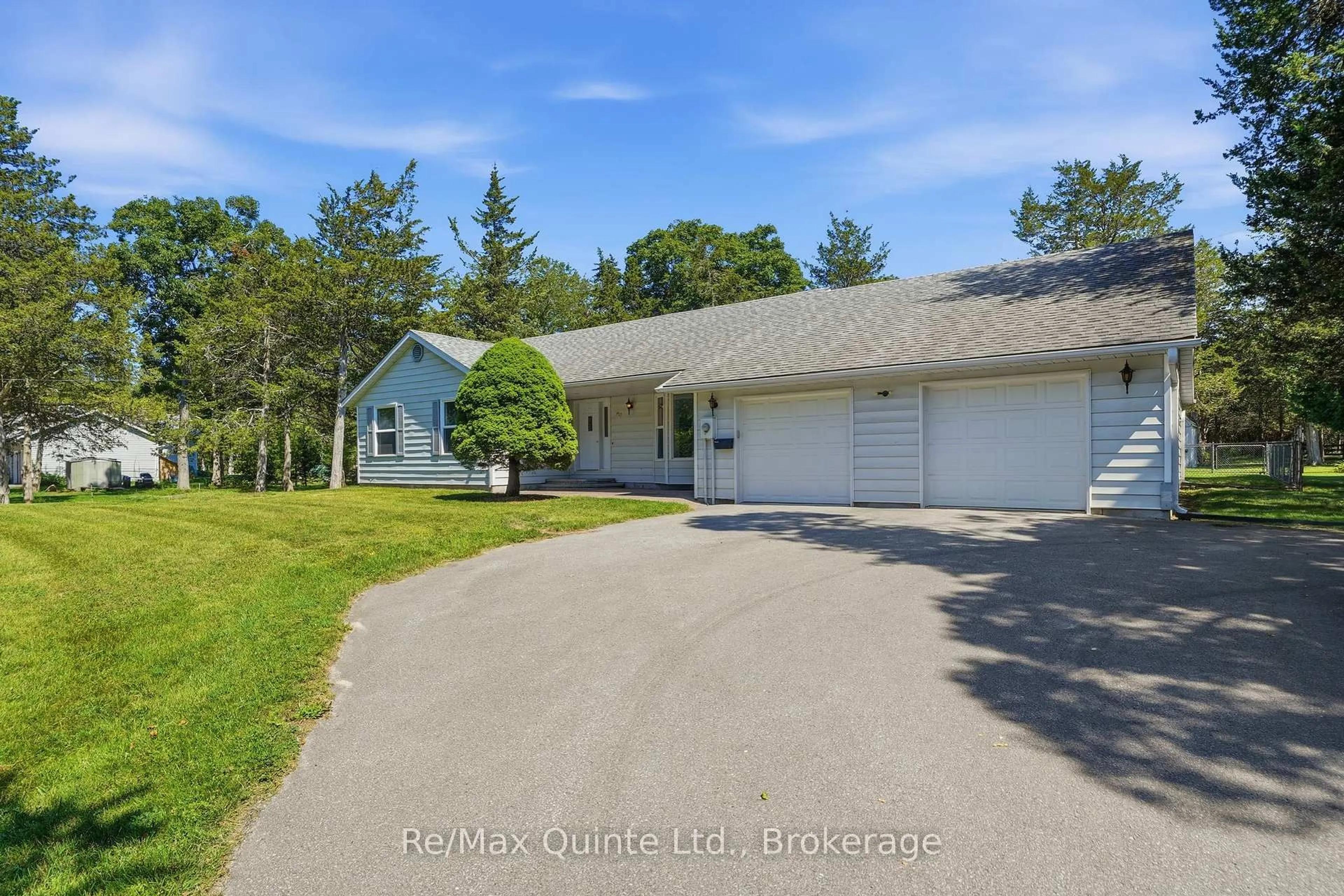 A pic from outside/outdoor area/front of a property/back of a property/a pic from drone, water/lake/river/ocean view for 1076 Massassauga Rd, Prince Edward County Ontario K8N 4Z7
