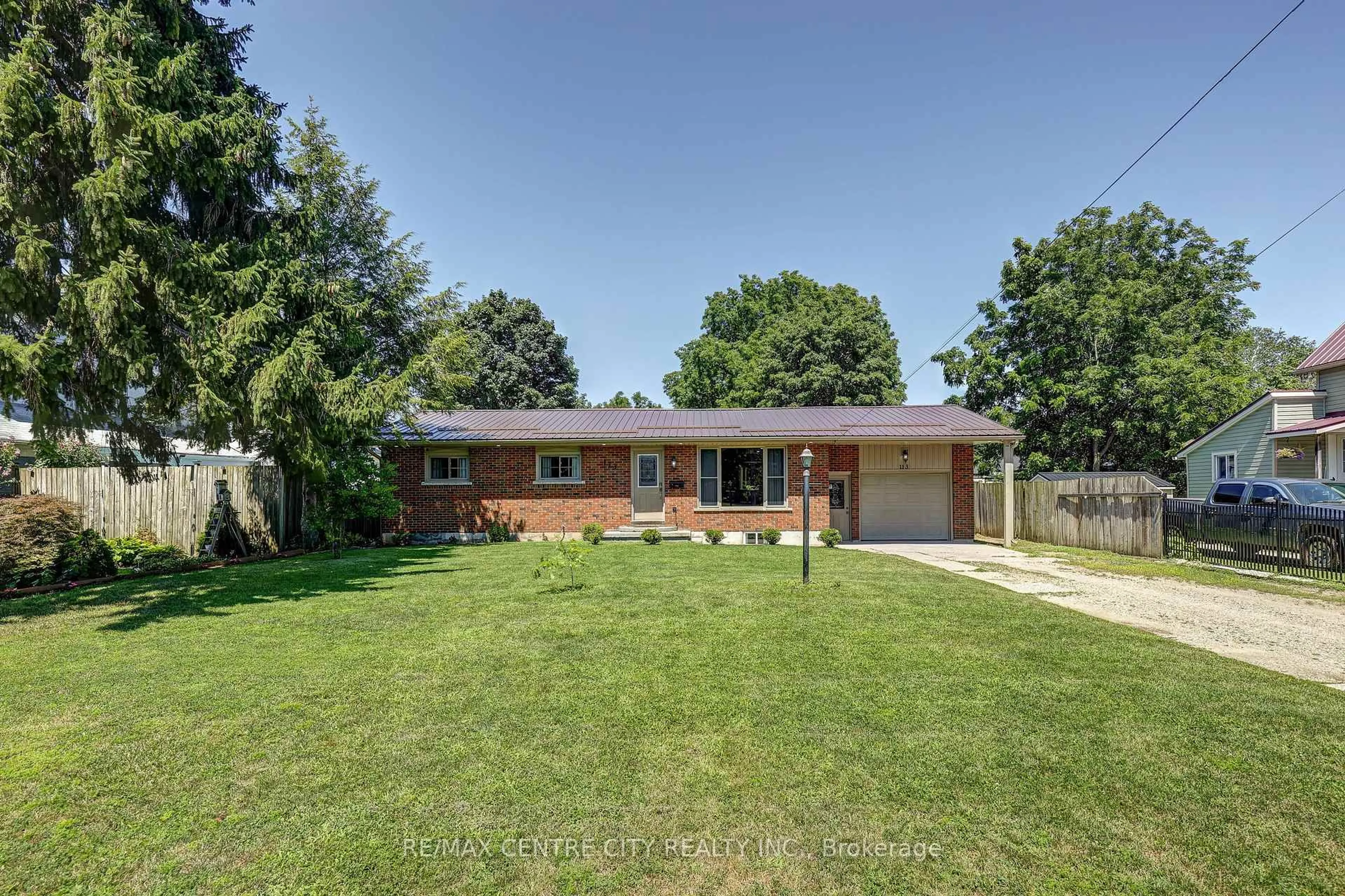 Home with brick exterior material, street for 113 South St, Aylmer Ontario N5H 1R7